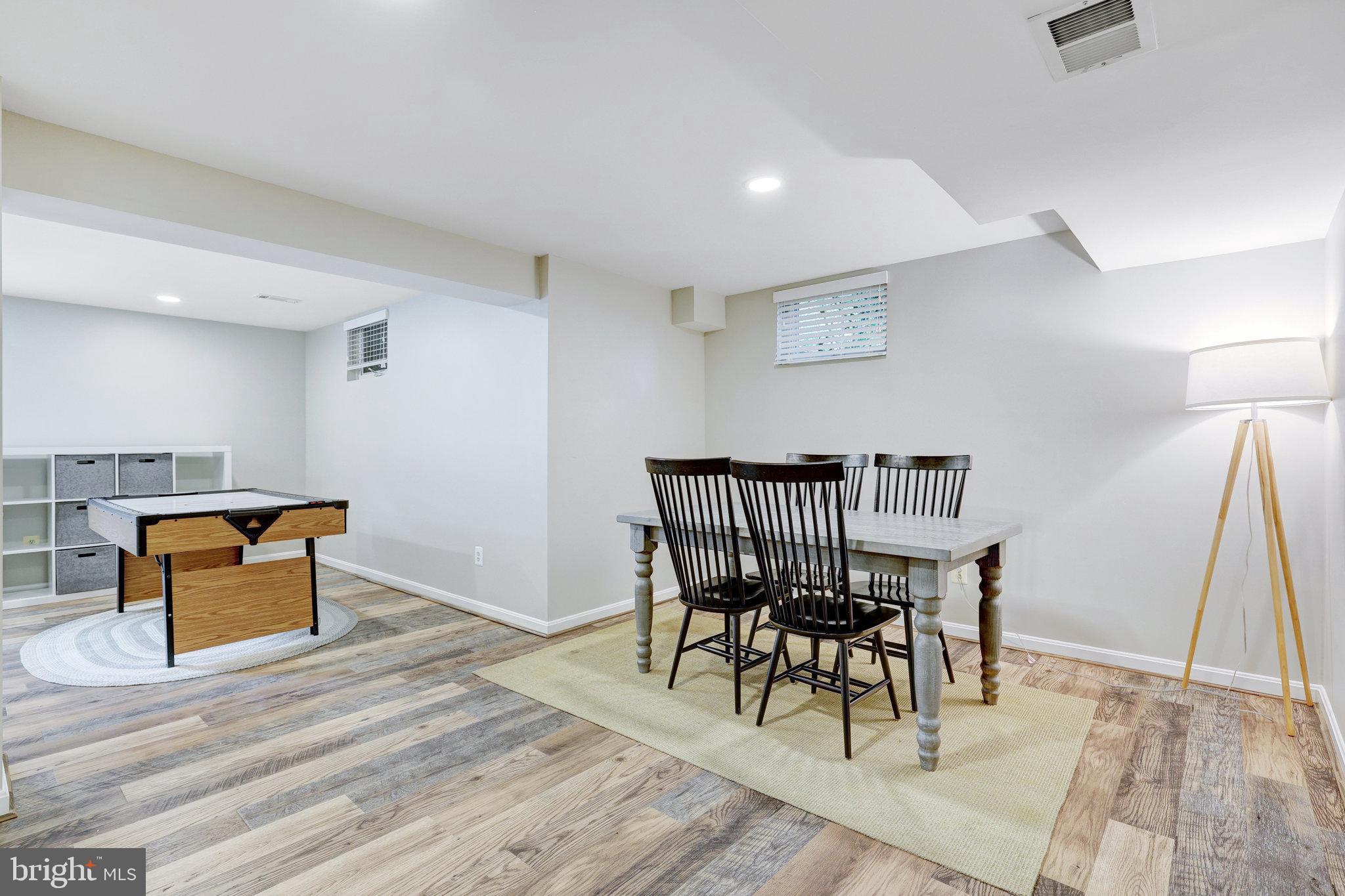 CLARKS CROSSING - Residential