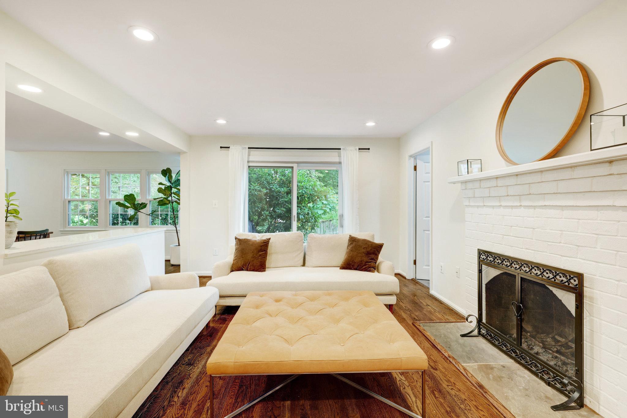 CLARKS CROSSING - Residential