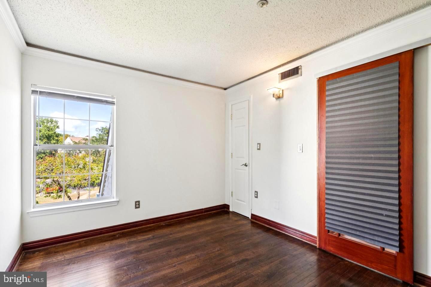 VISTAS AT LAKE ARBOR - Residential Lease