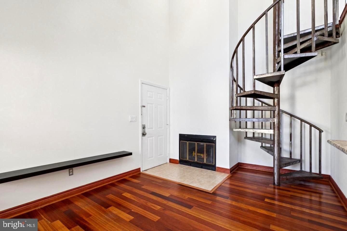 VISTAS AT LAKE ARBOR - Residential Lease