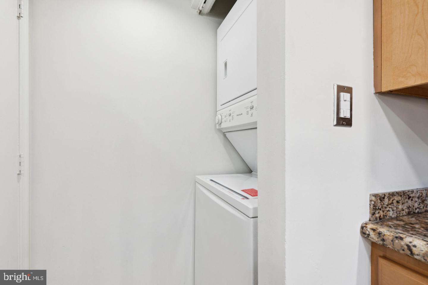 VISTAS AT LAKE ARBOR - Residential Lease