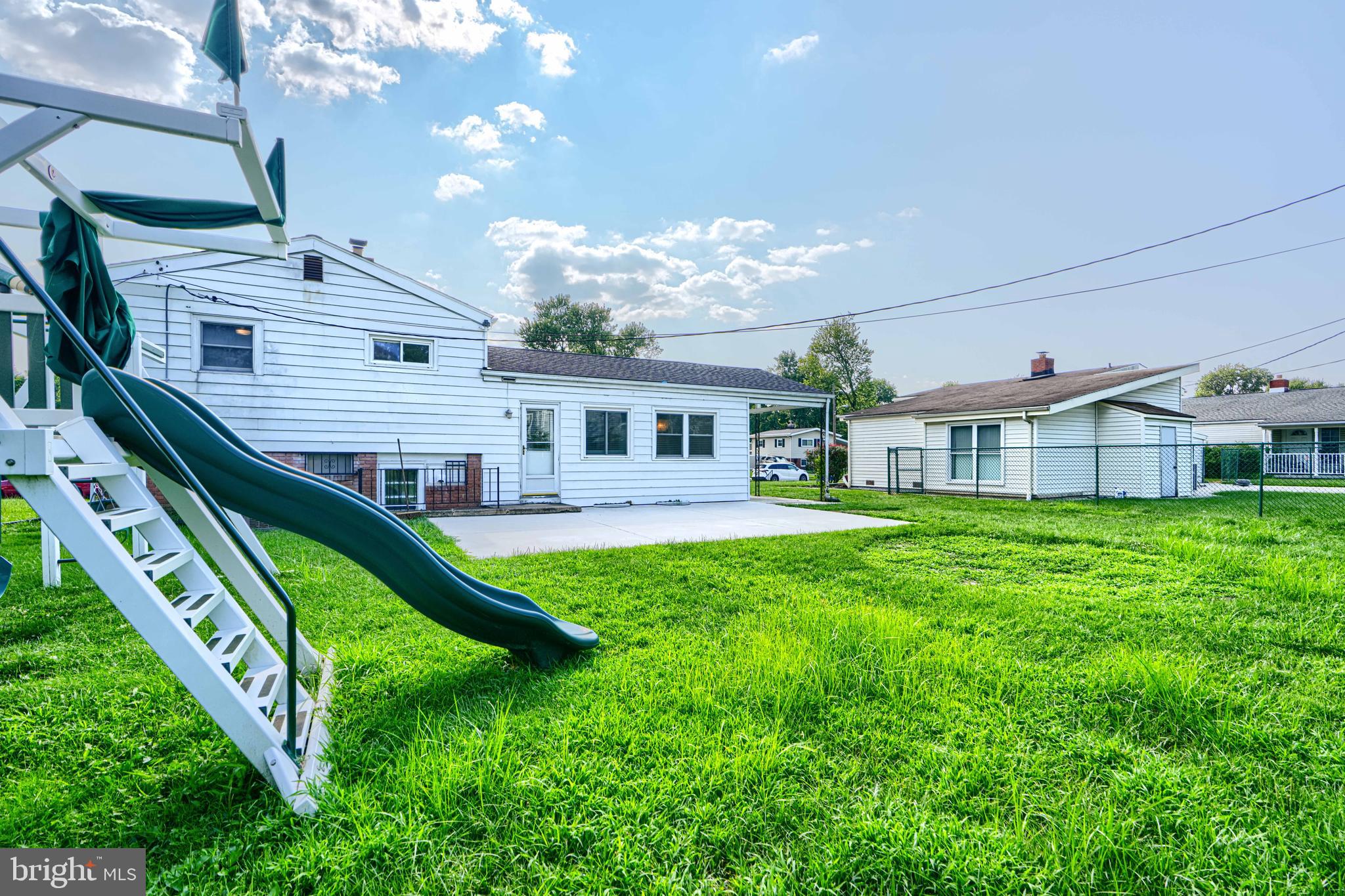 VALLEY STREAM - Residential