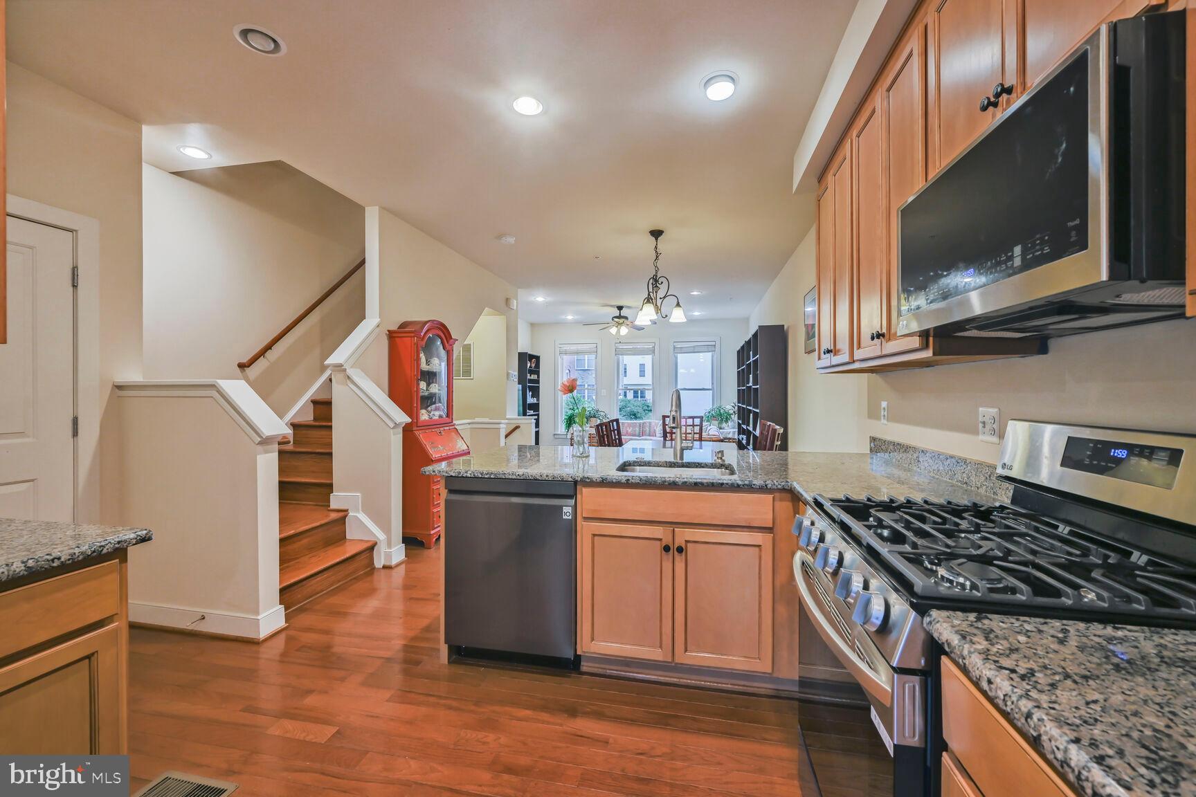 311 I STREET SE