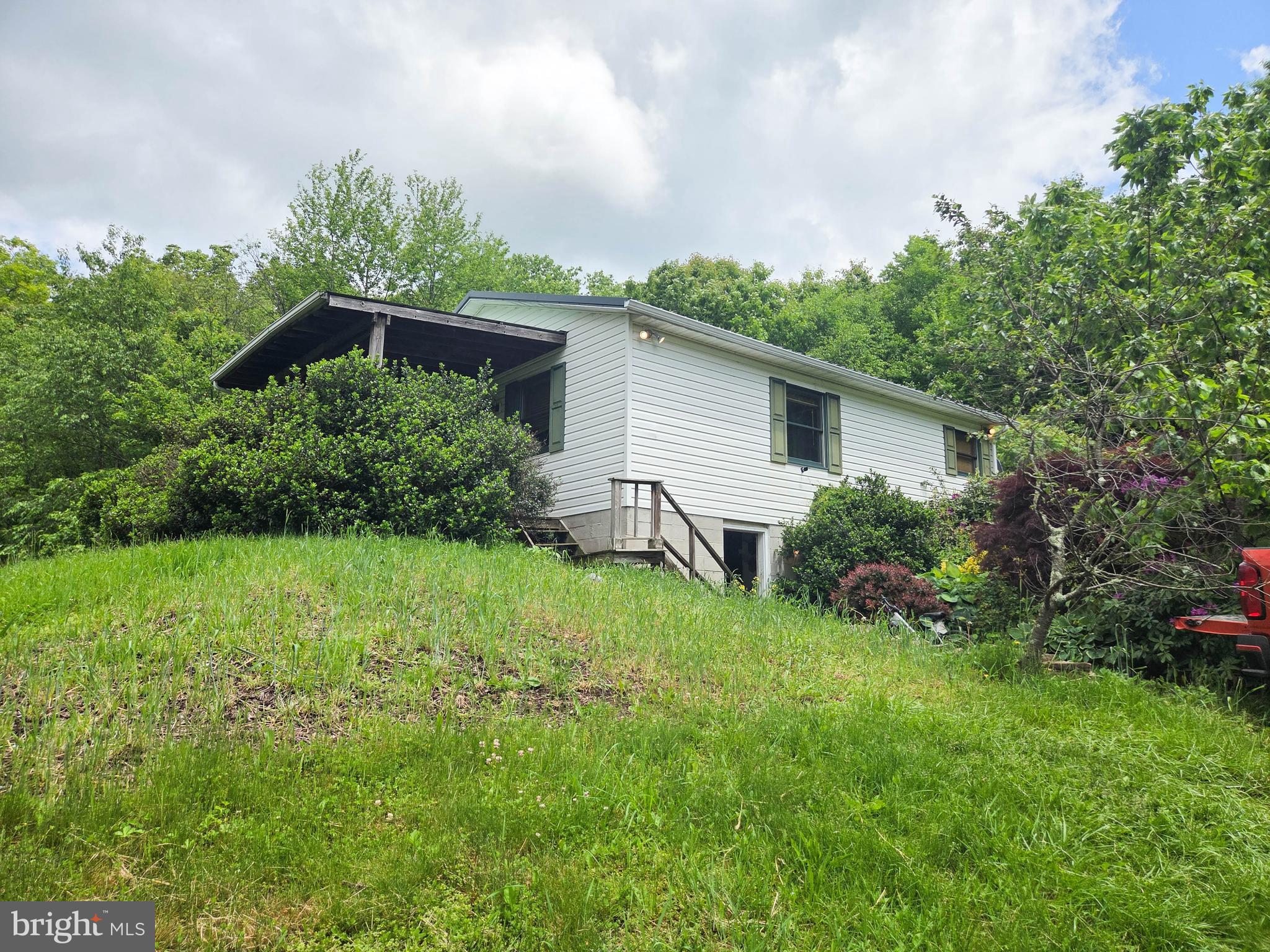 290 BEAVERDAM ROAD