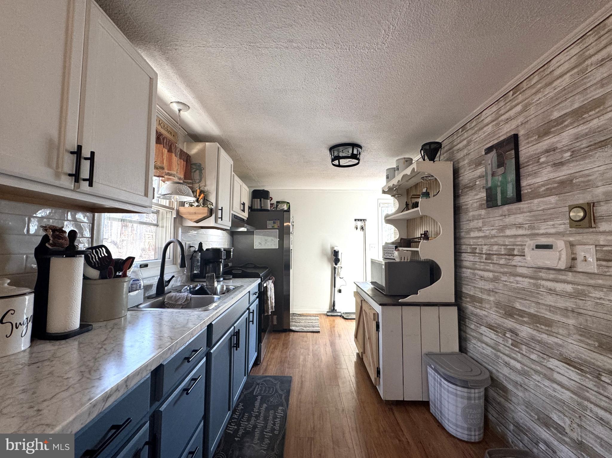 GLENWOOD FOREST - Residential