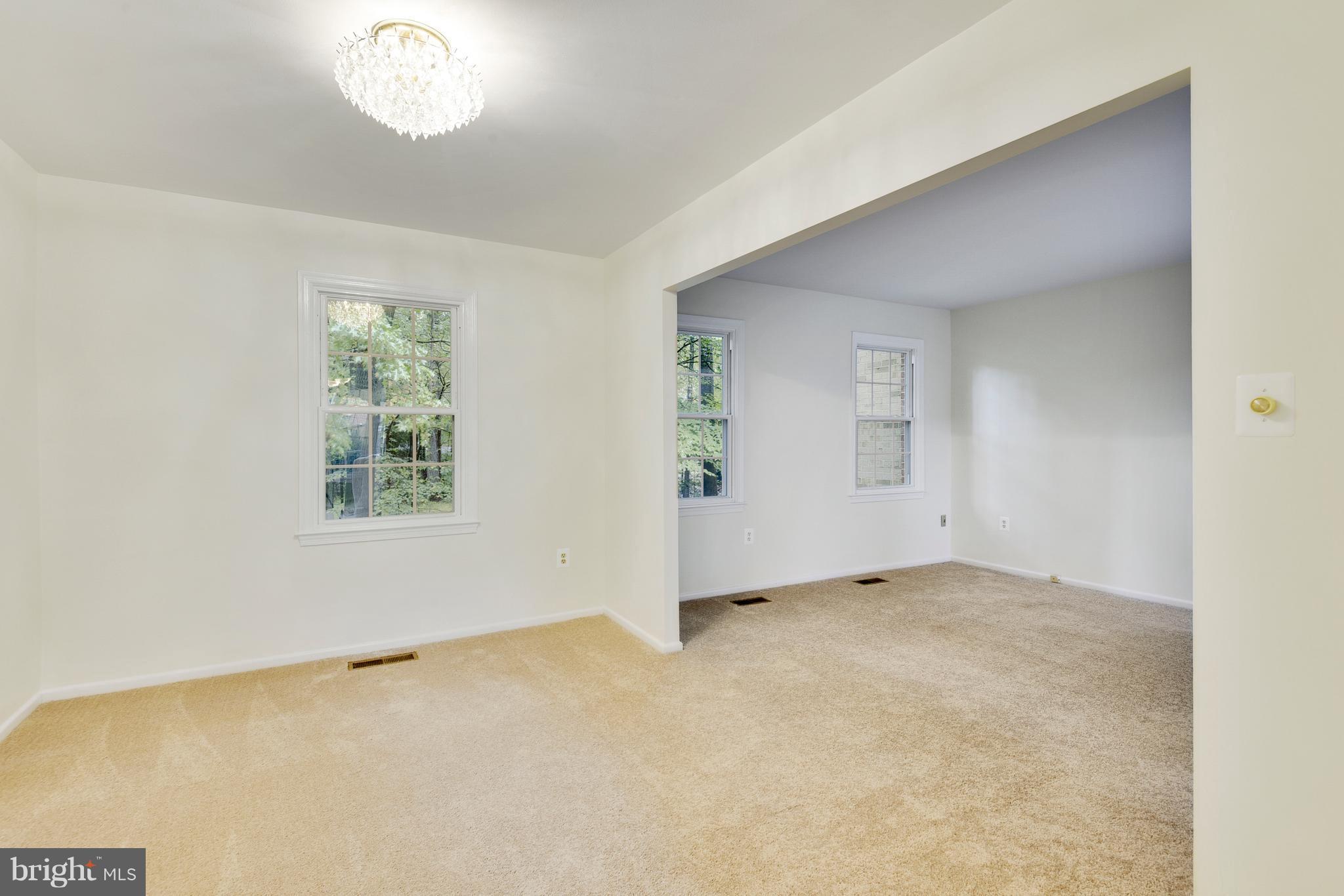 LAKE BRADDOCK - Residential