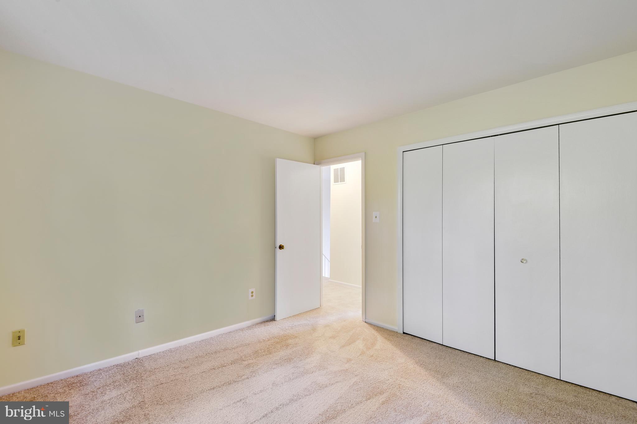 LAKE BRADDOCK - Residential