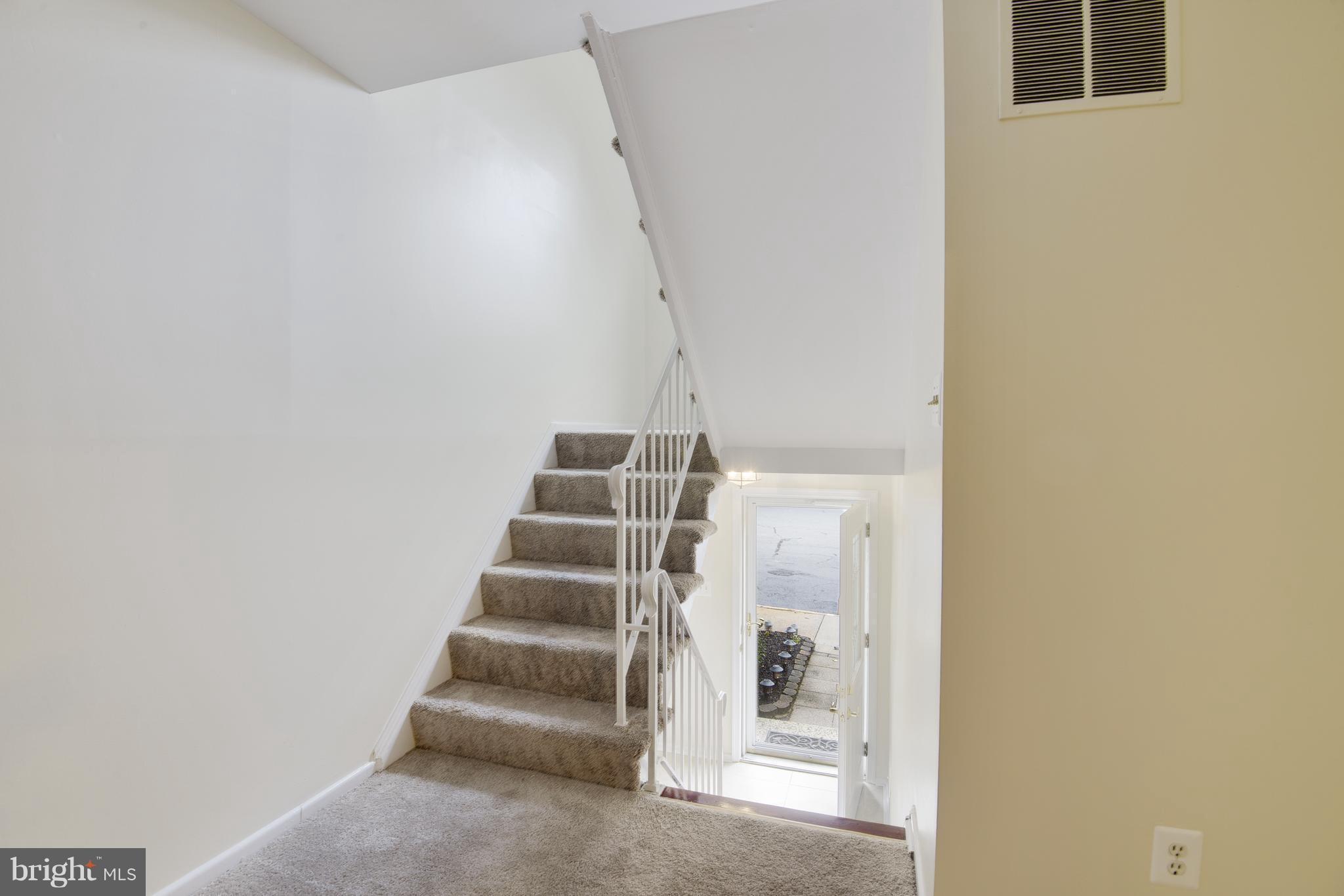 LAKE BRADDOCK - Residential