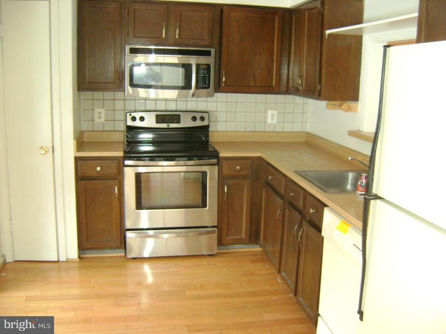 COUNTRYSIDE - Residential