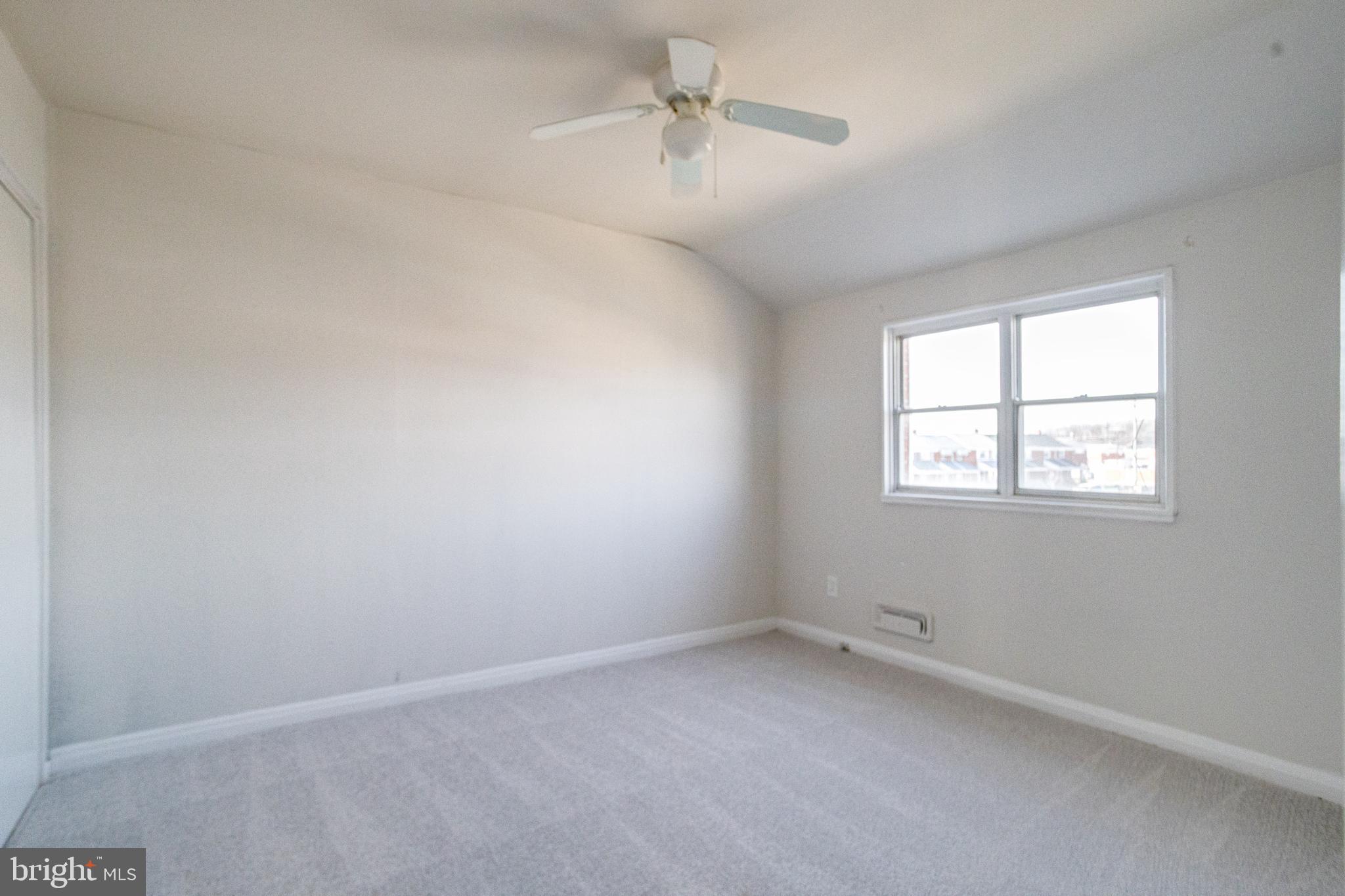 CHARLESMONT - Residential