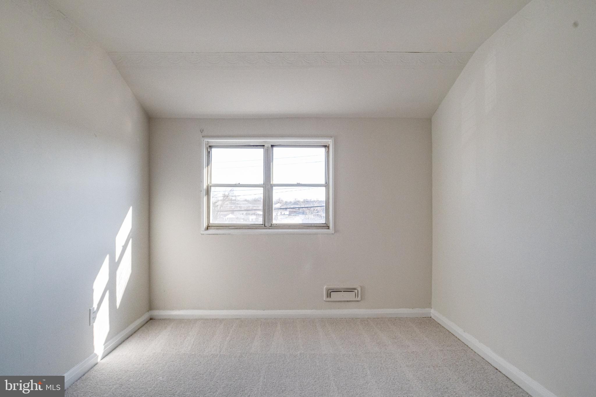 CHARLESMONT - Residential