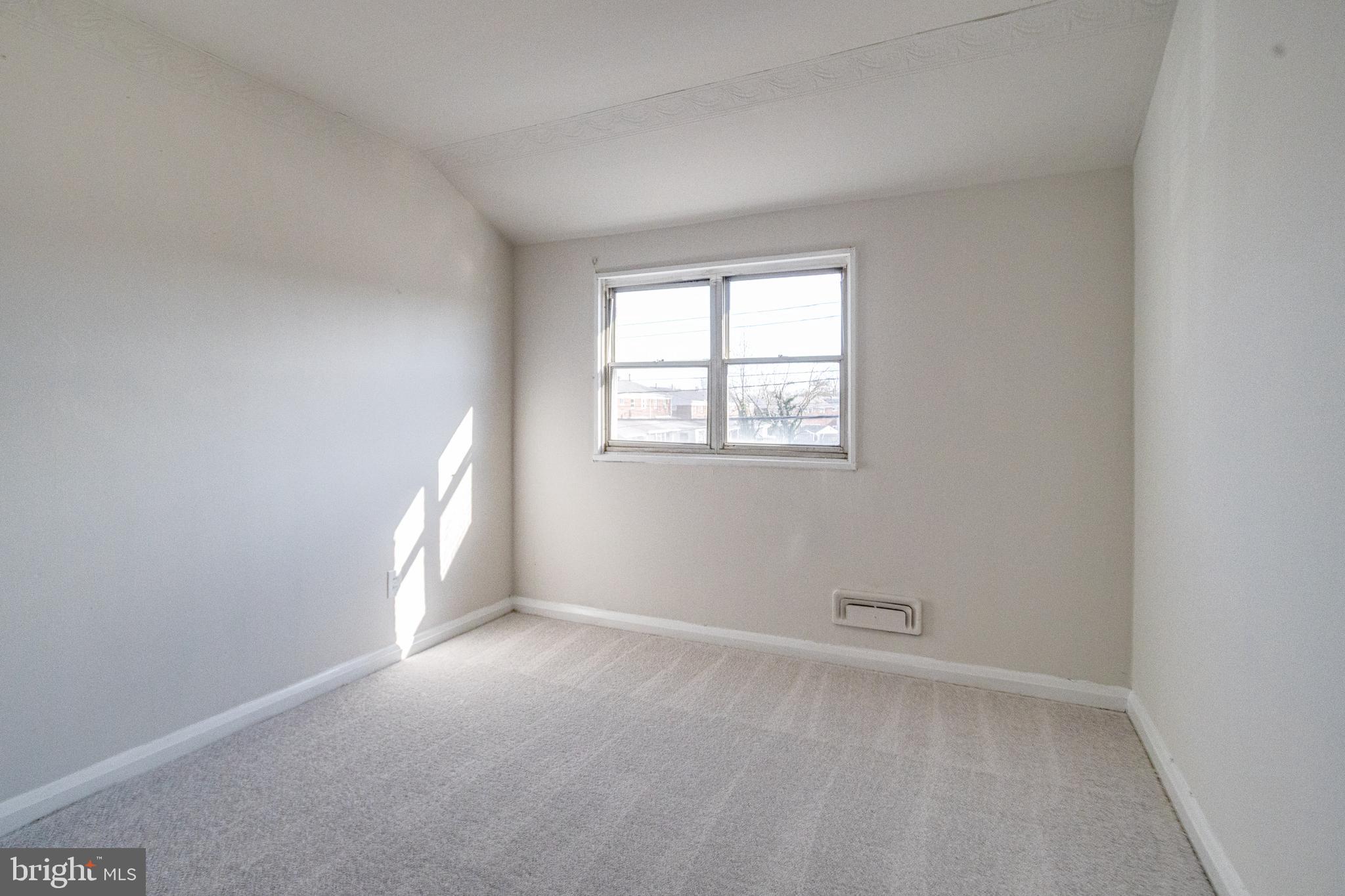 CHARLESMONT - Residential