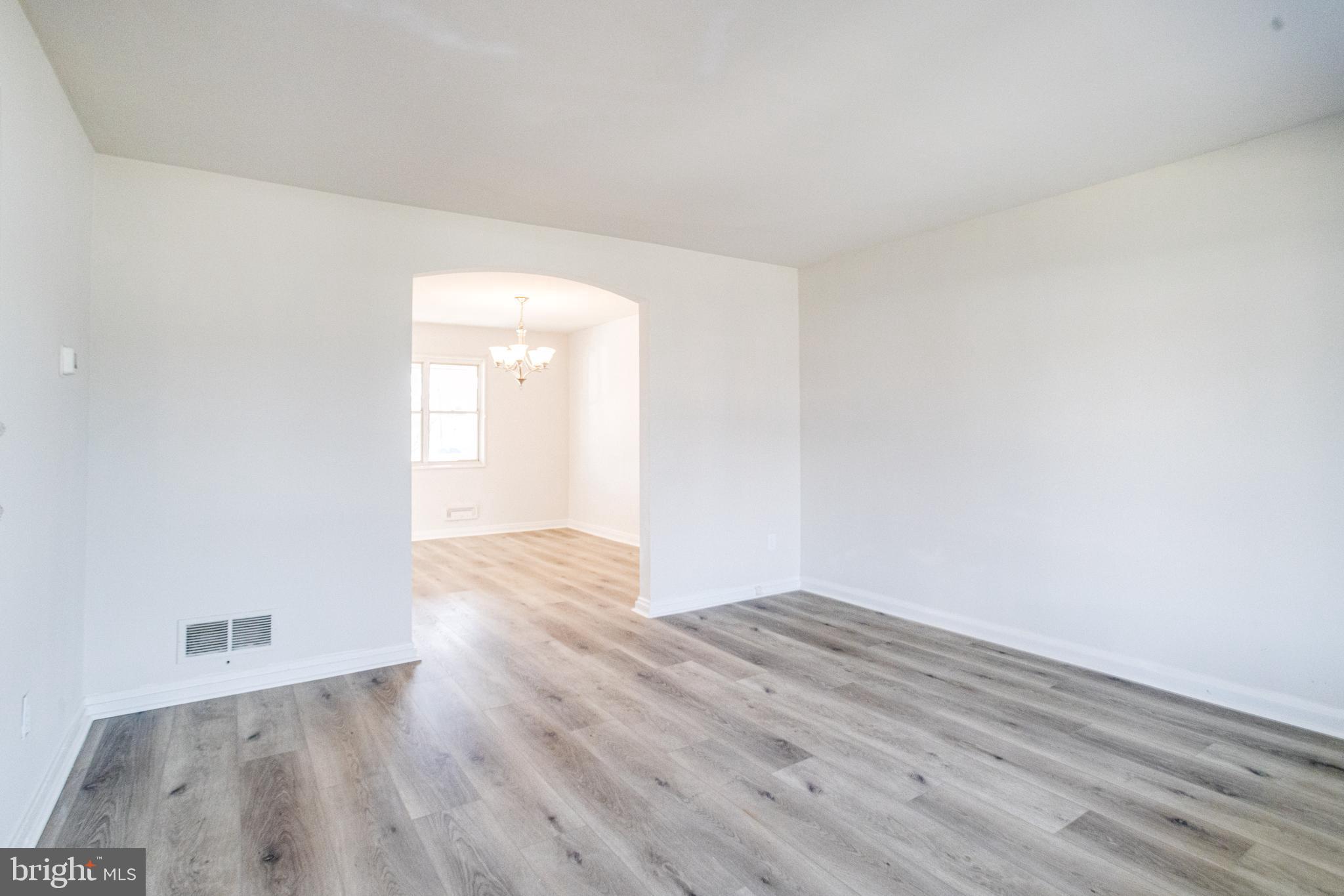 CHARLESMONT - Residential