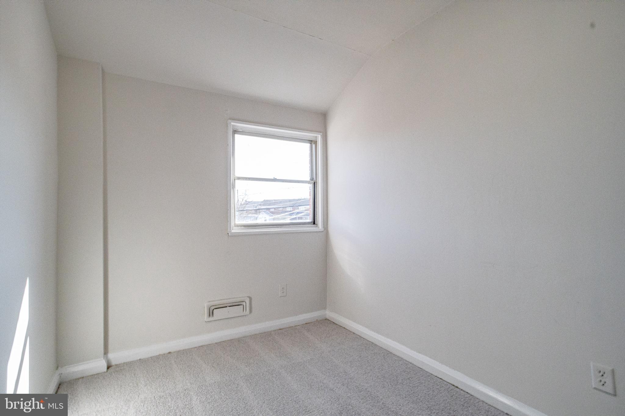 CHARLESMONT - Residential