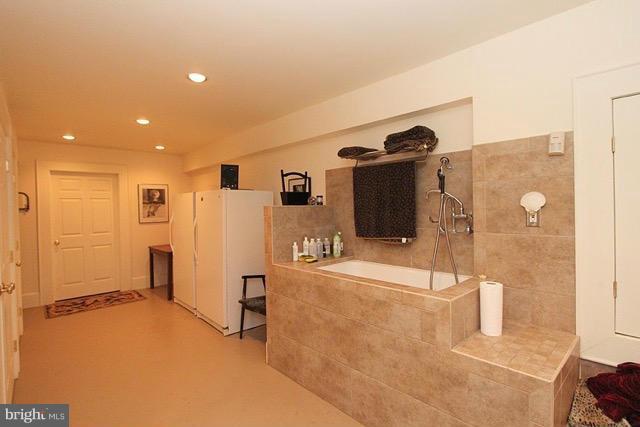 FAWCETT FARMS - Residential