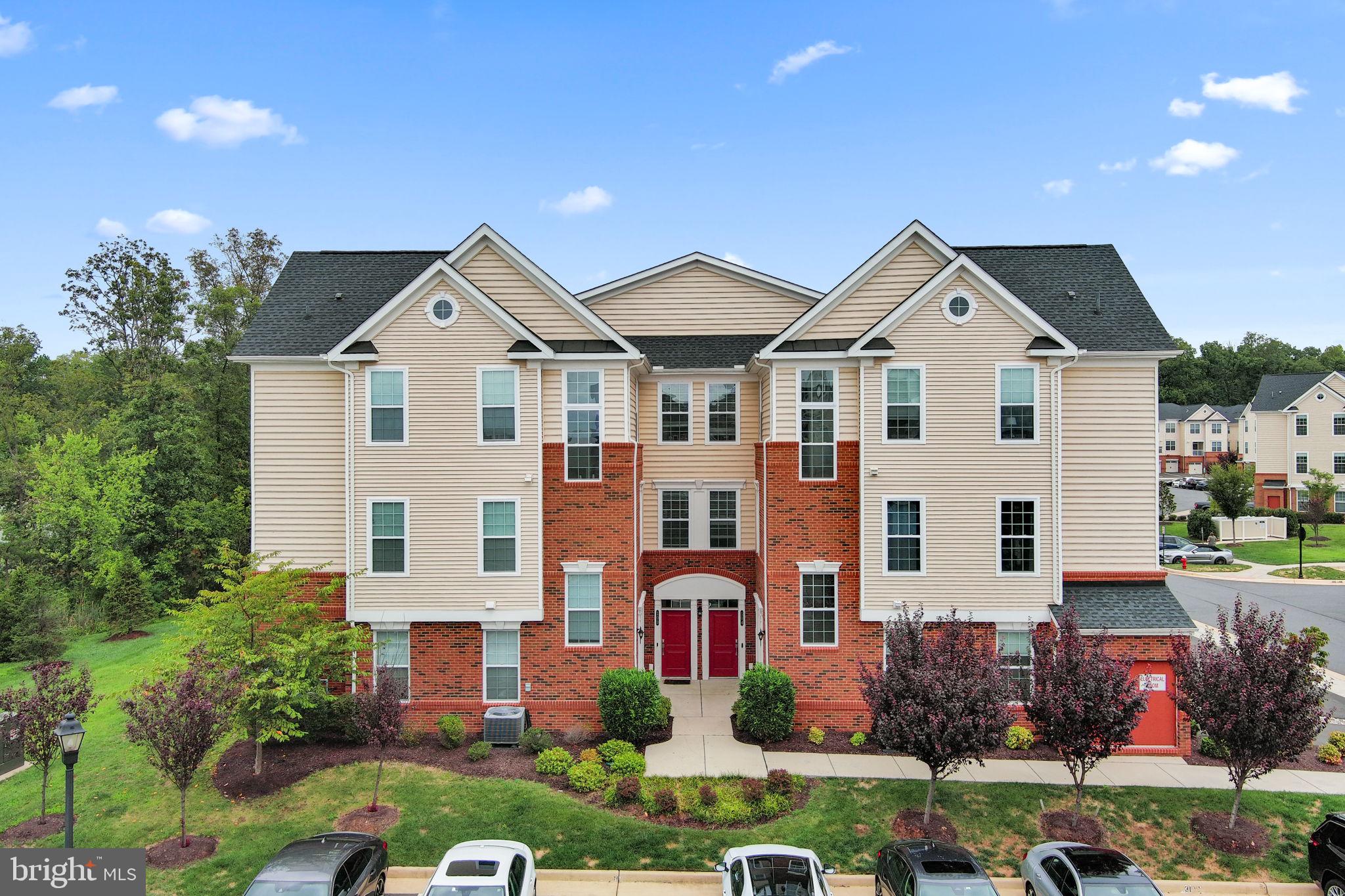 RIDGES AT LOUDOUN VALLEY - Residential