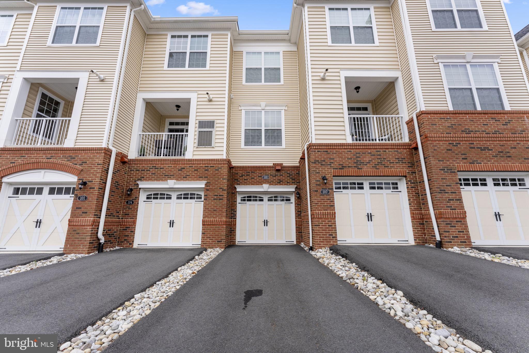 RIDGES AT LOUDOUN VALLEY - Residential