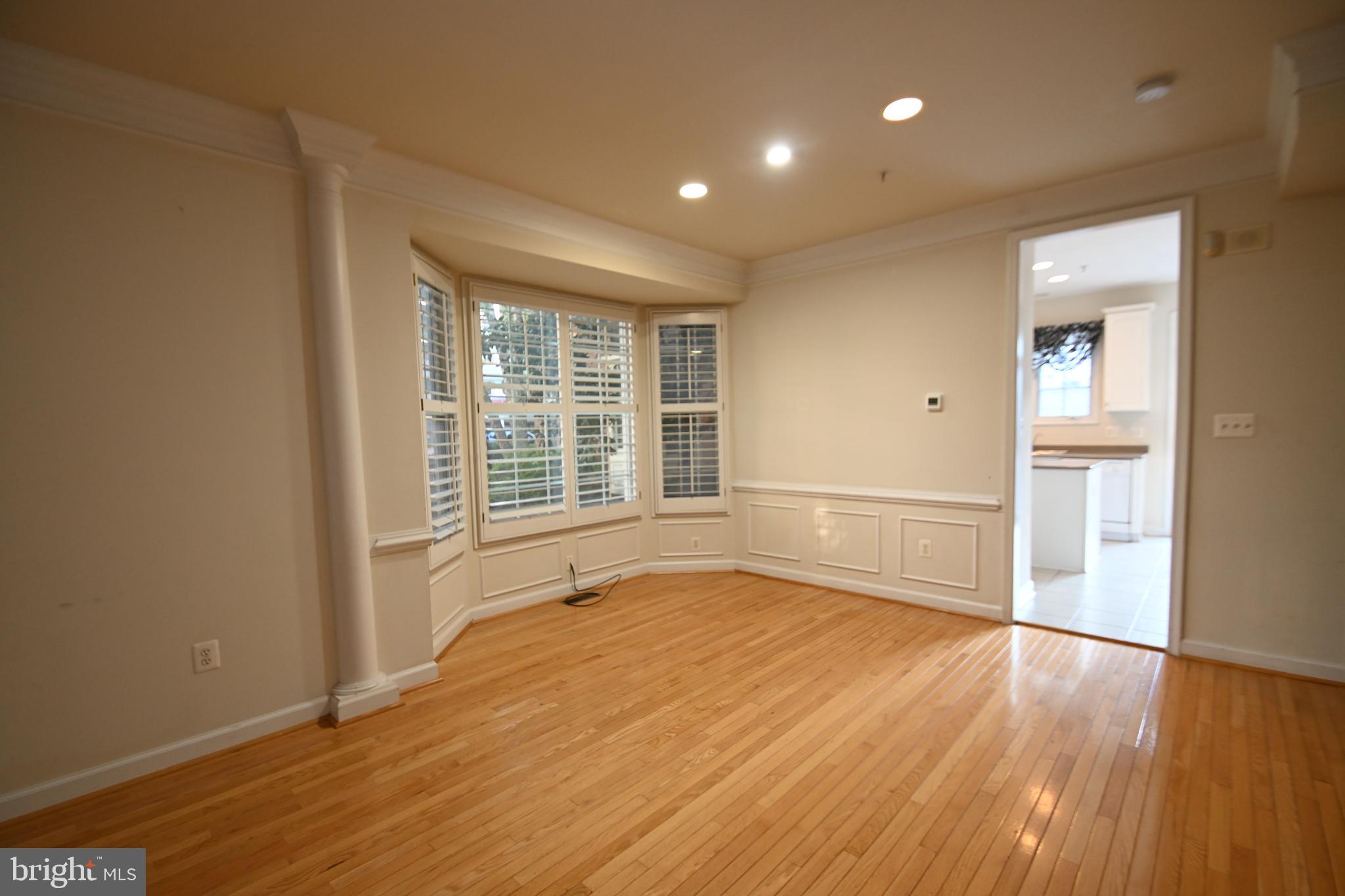 SILVER SPRING - Residential Lease