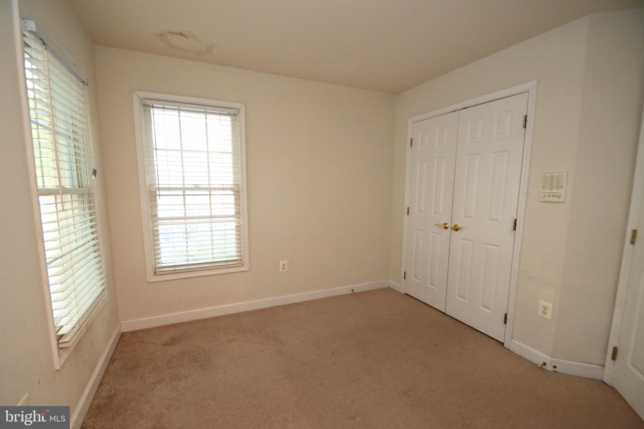 SILVER SPRING - Residential Lease