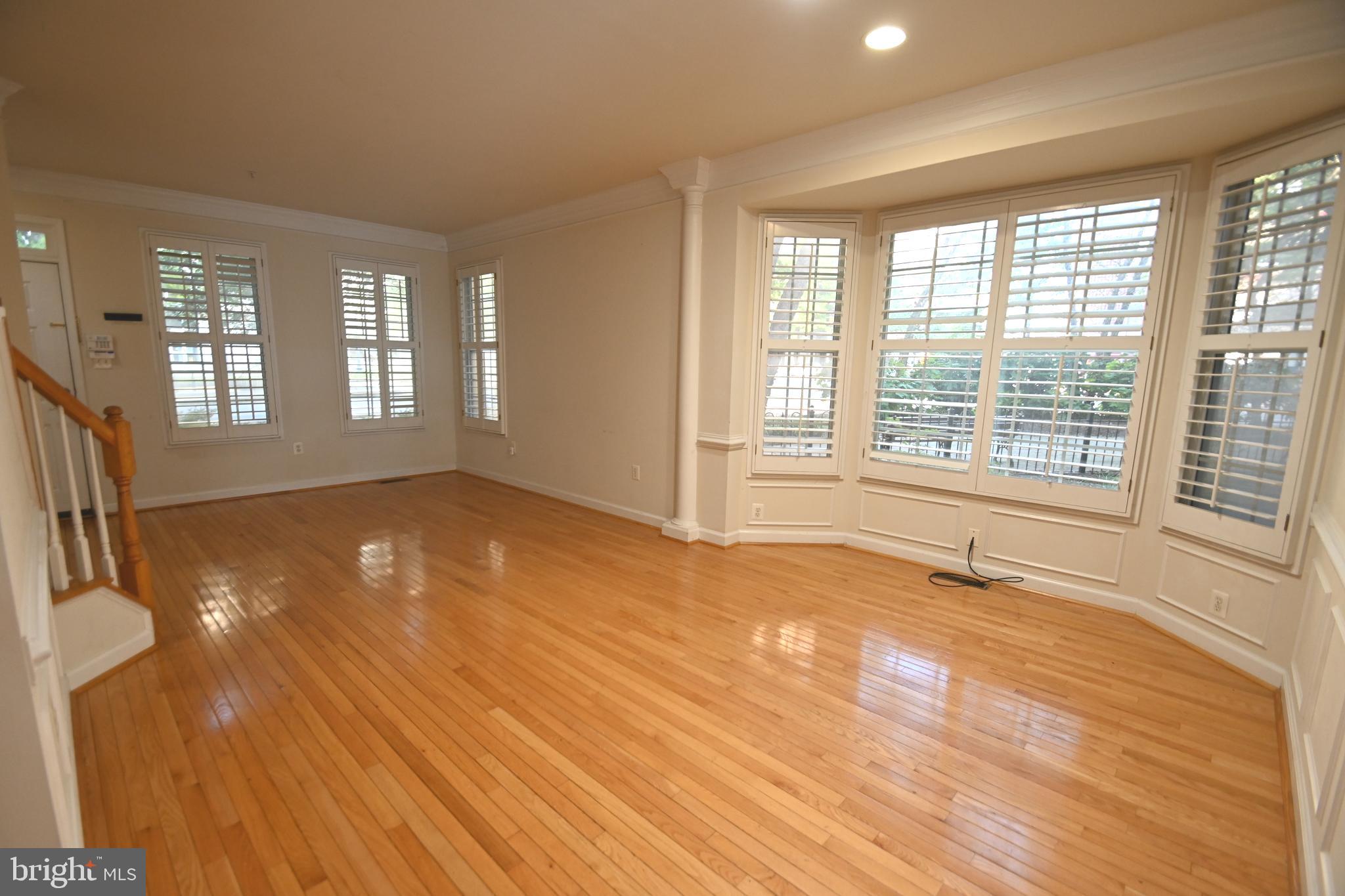 SILVER SPRING - Residential Lease