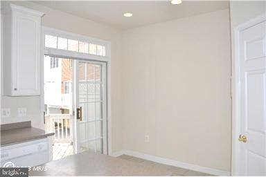 SILVER SPRING - Residential Lease