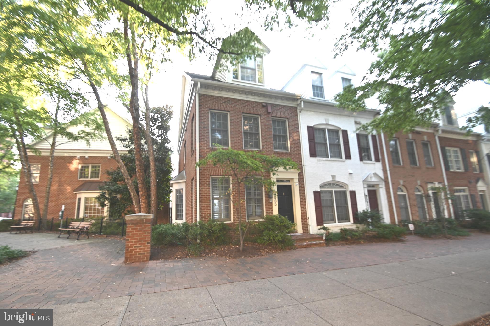 SILVER SPRING - Residential Lease