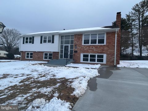 10705 AMES STREET FAIRFAX VA 22032