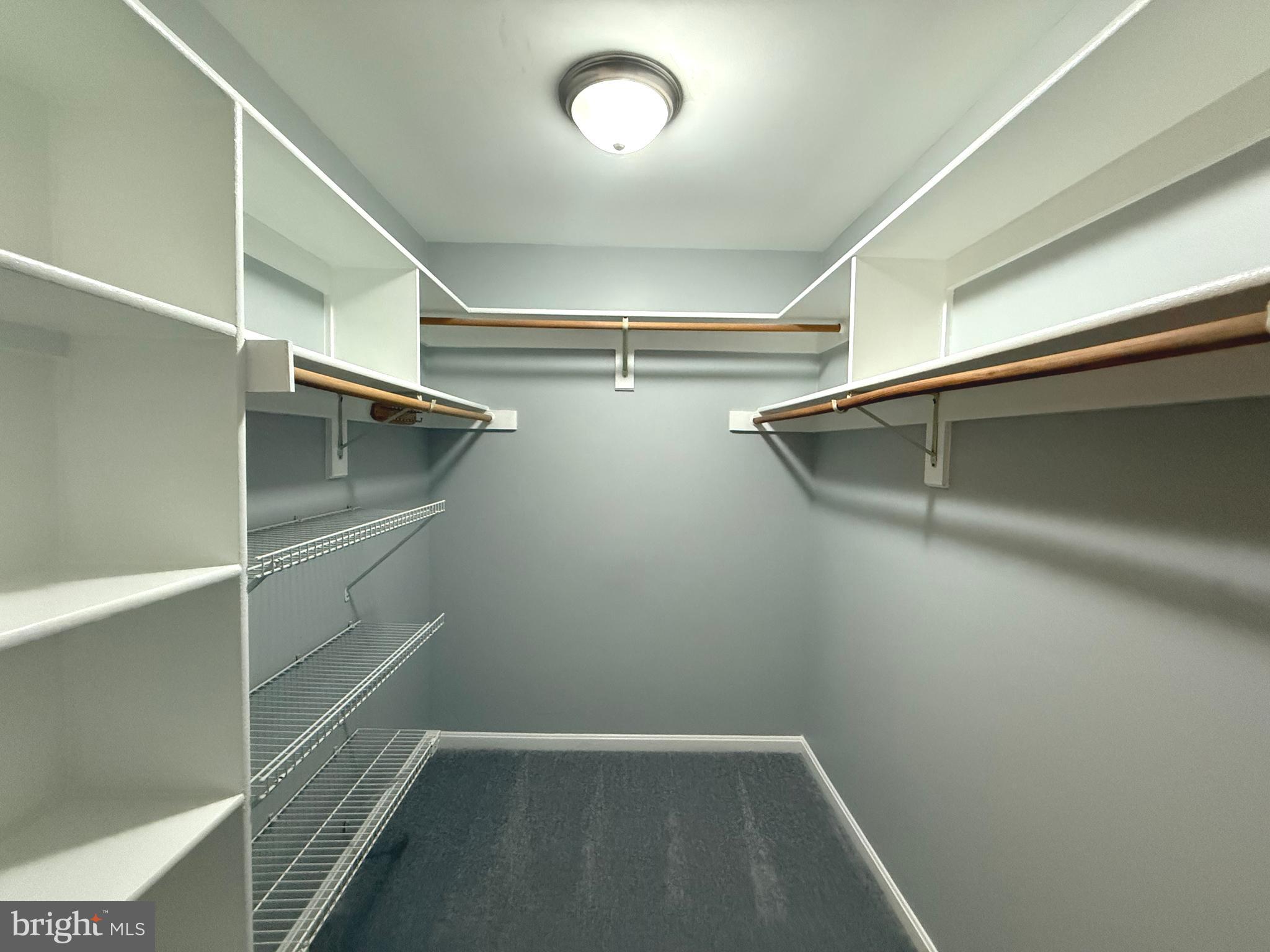 ROSE HILL FALLS - Residential