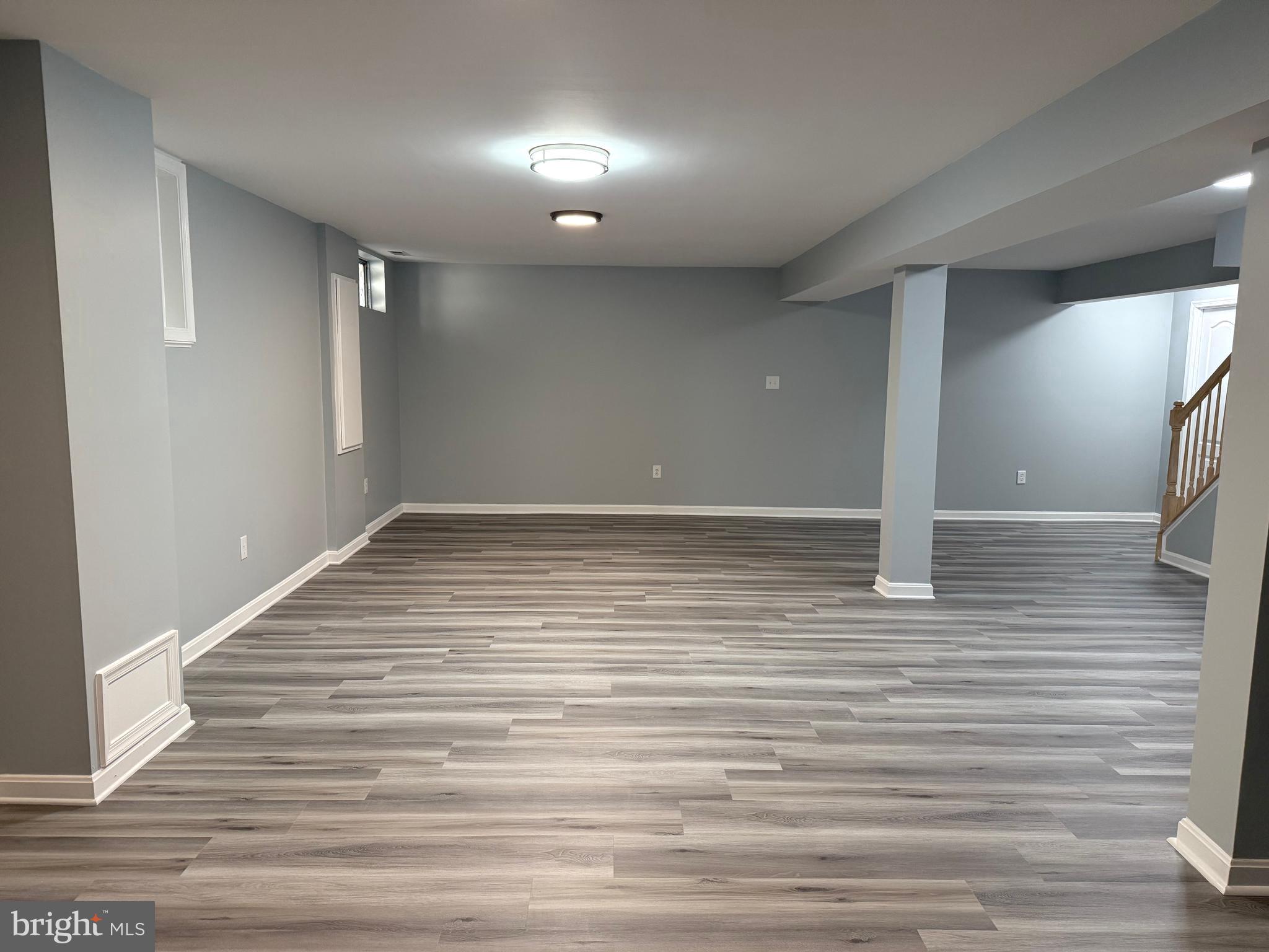 ROSE HILL FALLS - Residential