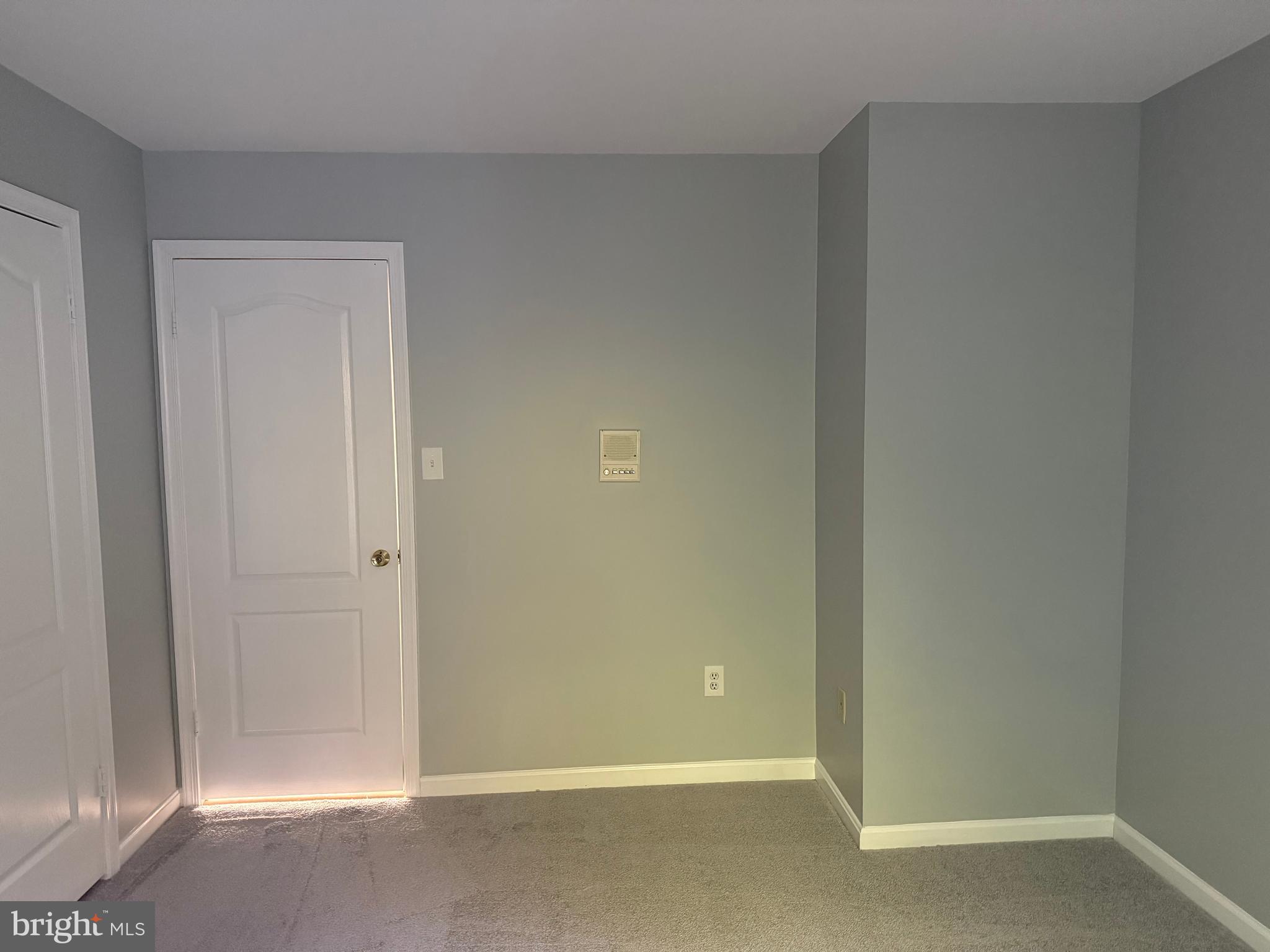 ROSE HILL FALLS - Residential