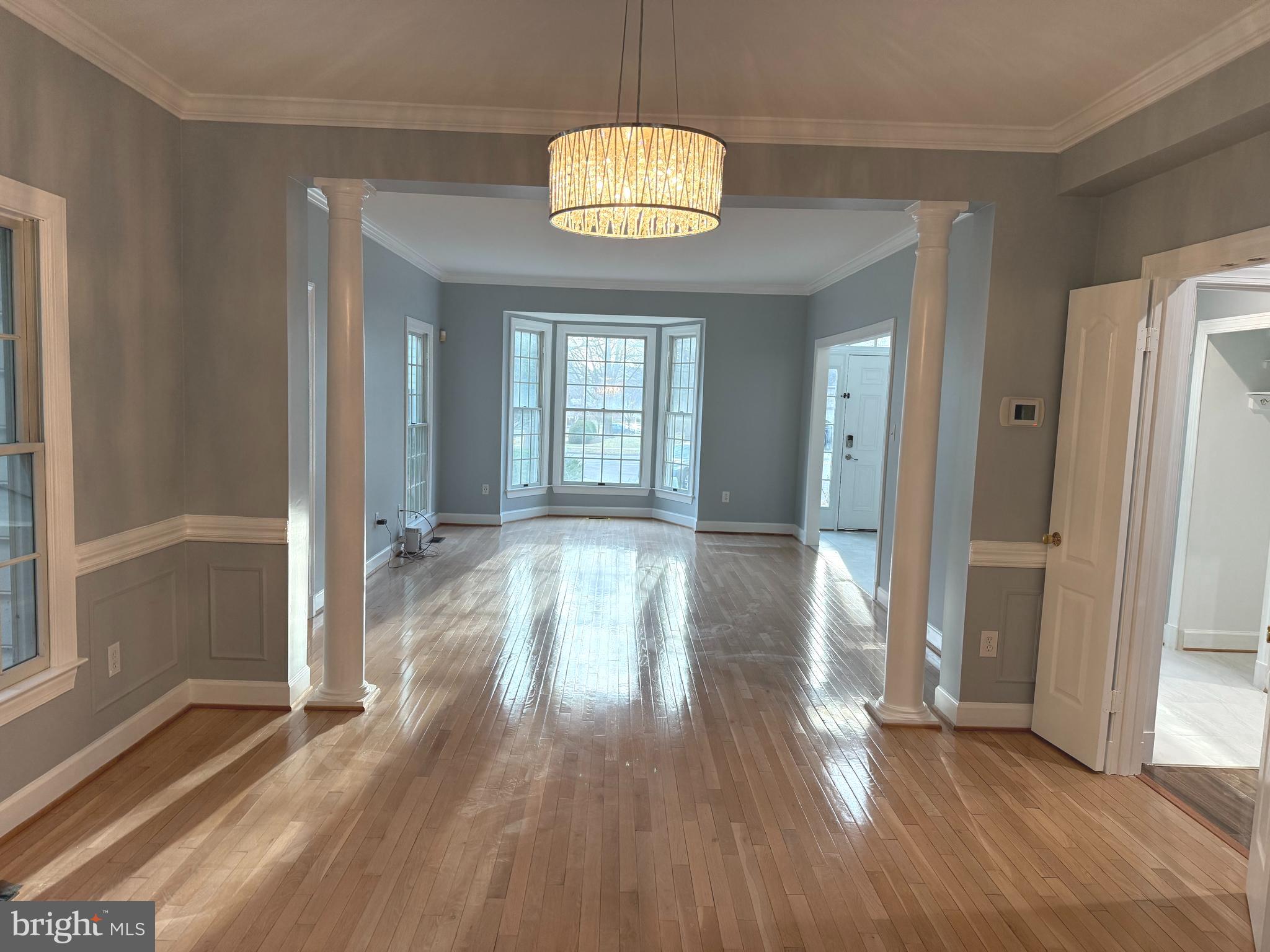 ROSE HILL FALLS - Residential