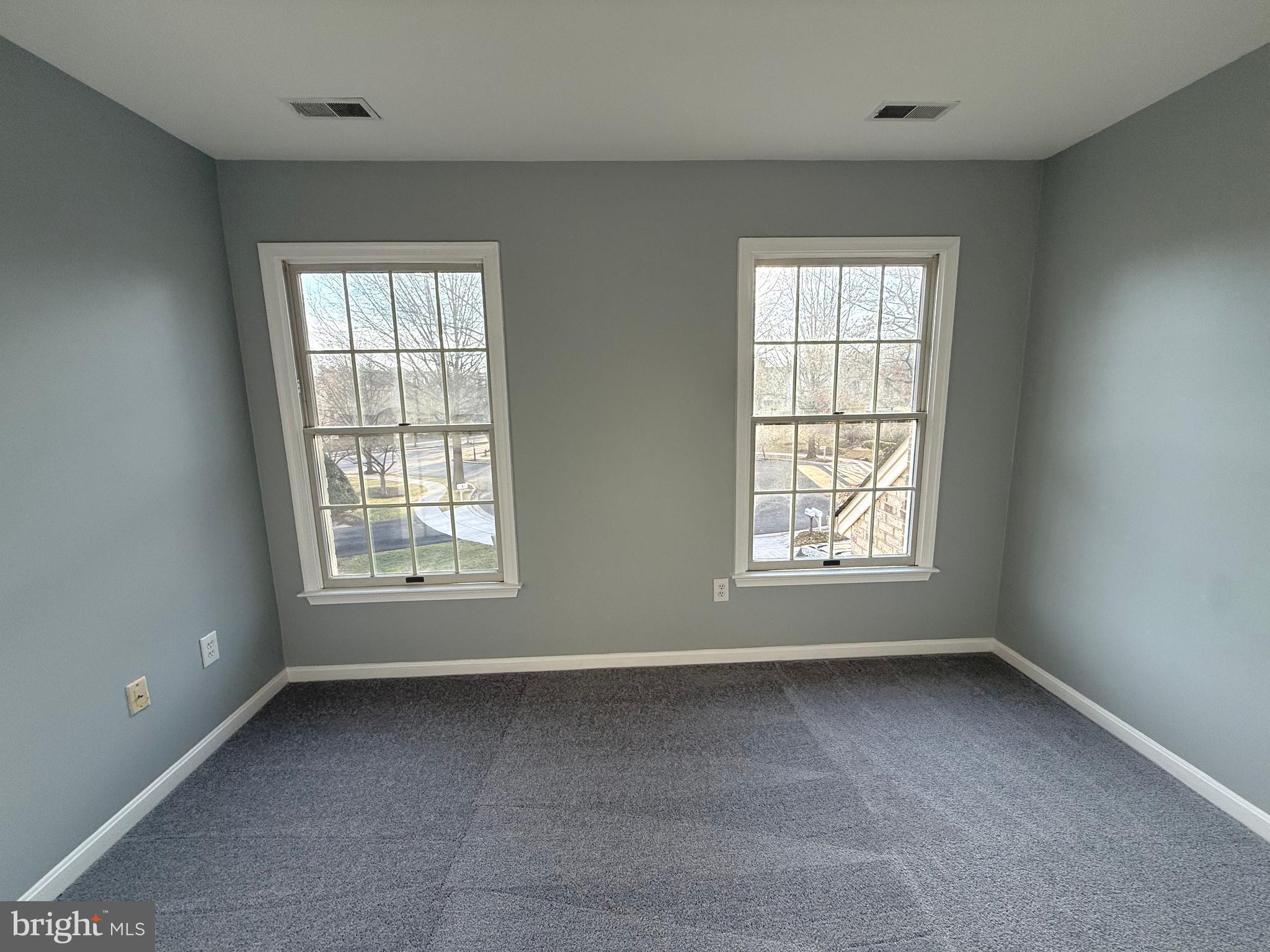 ROSE HILL FALLS - Residential