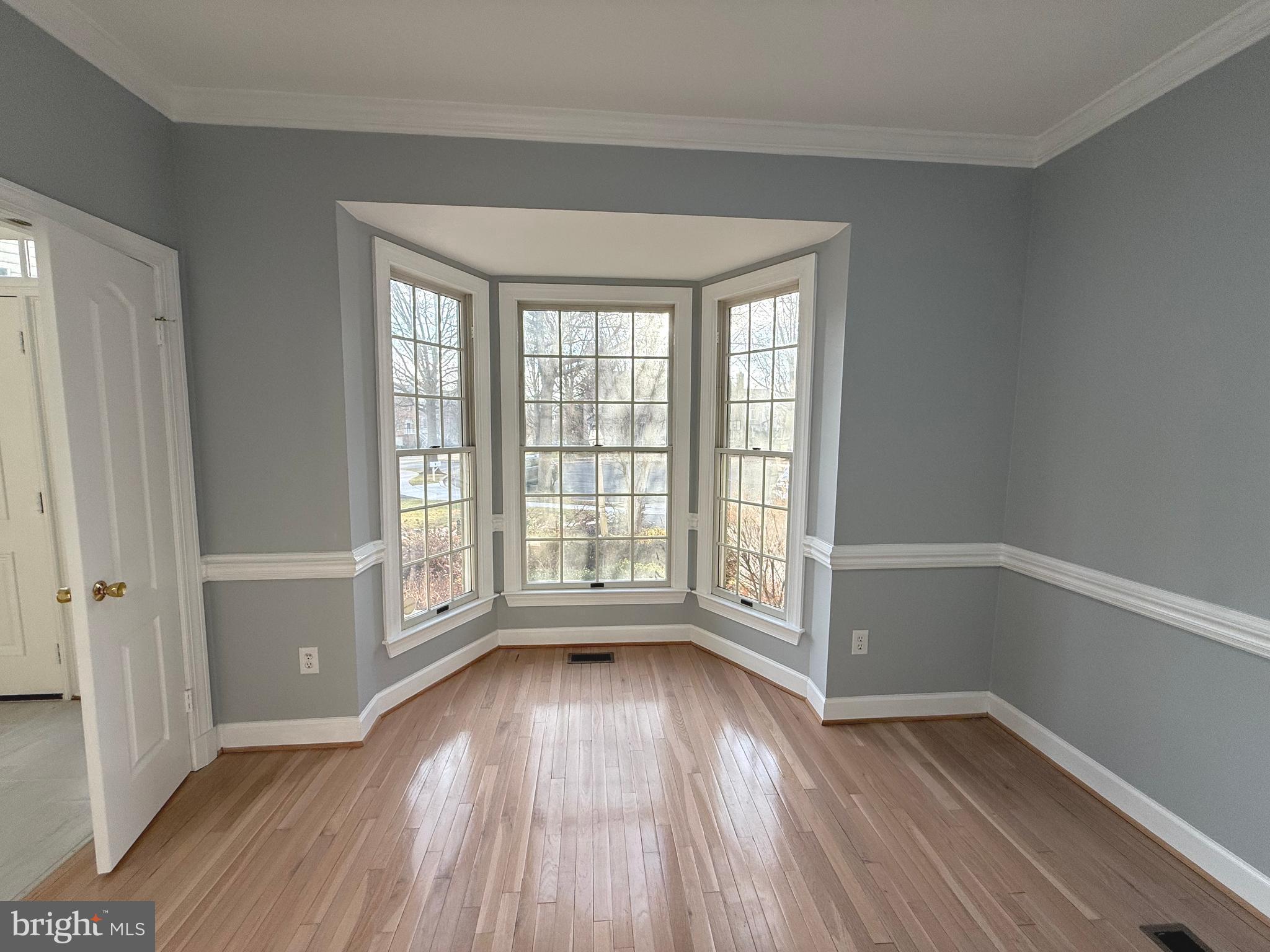 ROSE HILL FALLS - Residential