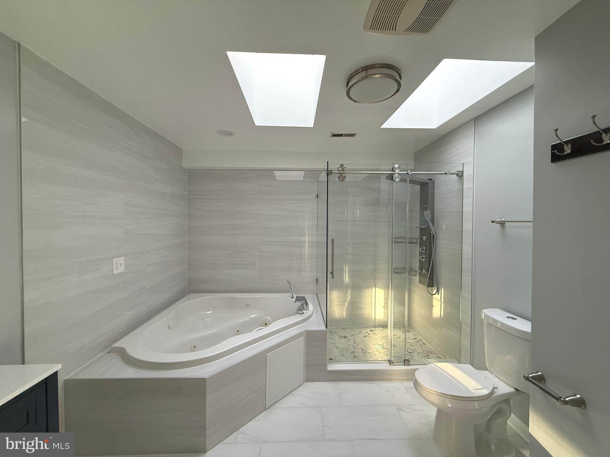 ROSE HILL FALLS - Residential