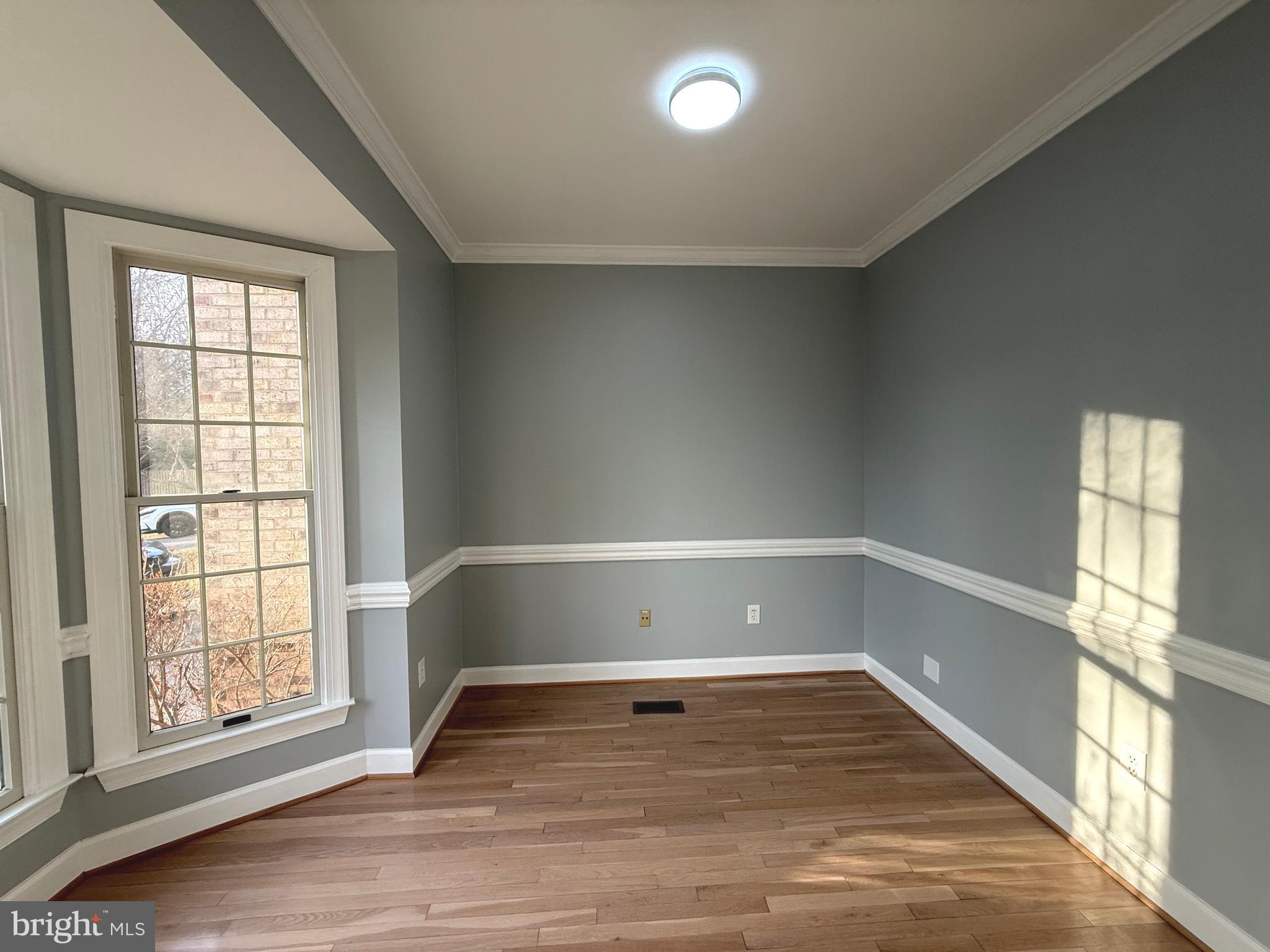 ROSE HILL FALLS - Residential