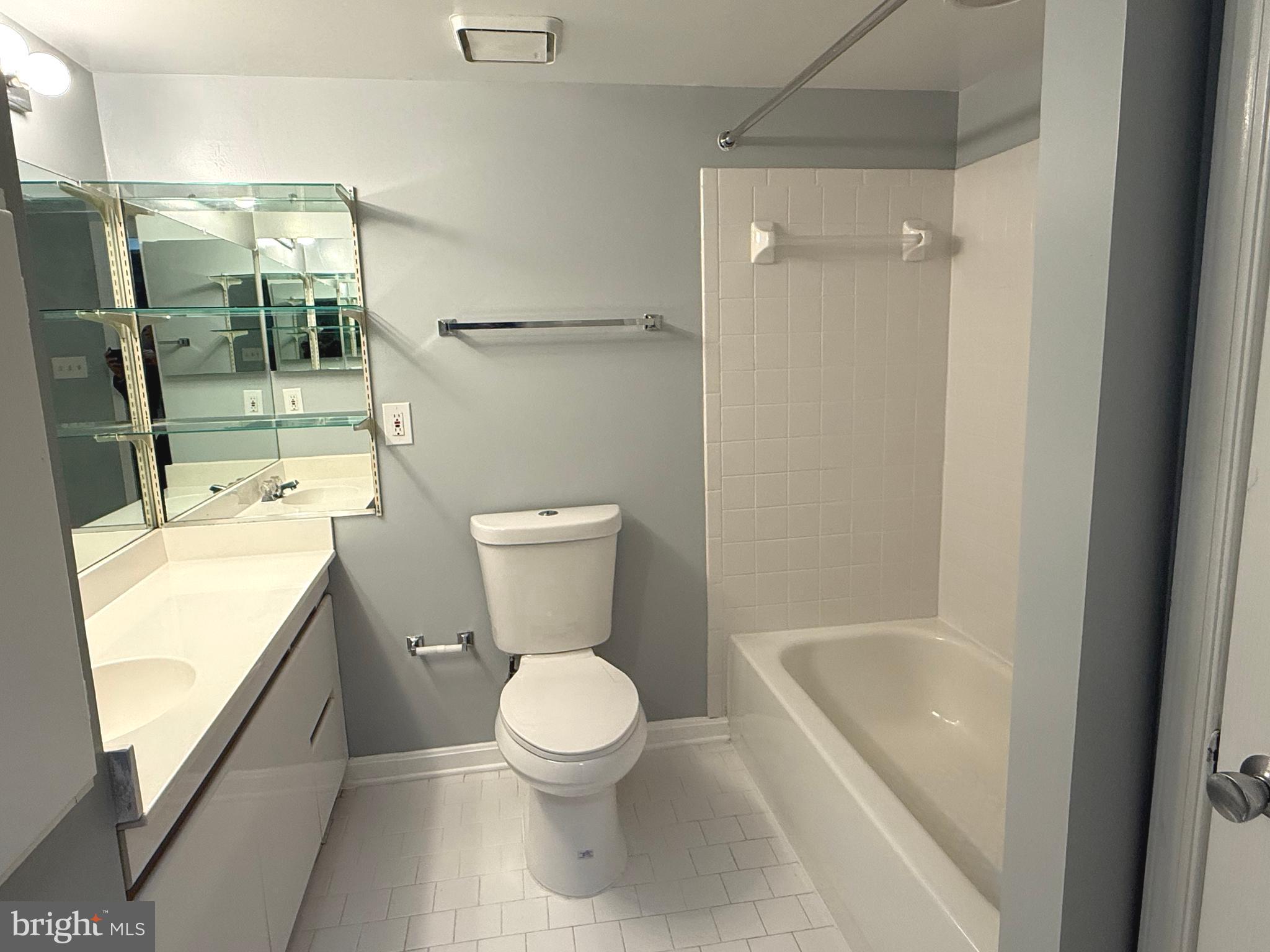 ROSE HILL FALLS - Residential