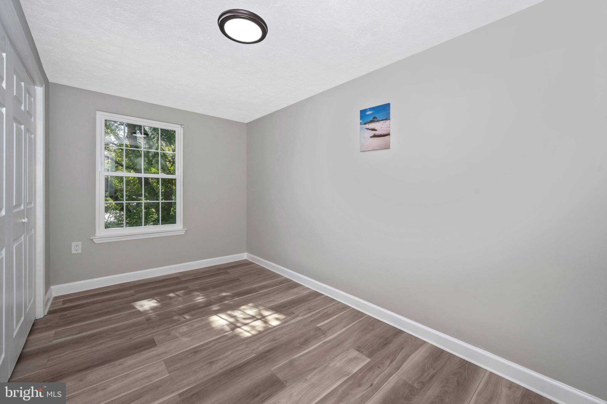 SILVER SPRING CNTRY CLUB - Residential