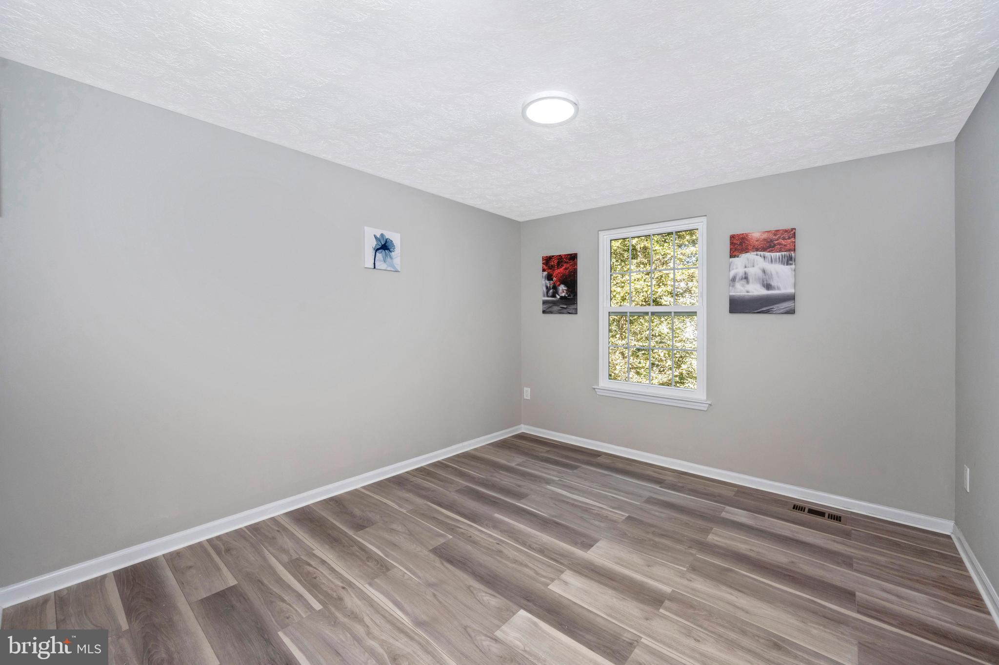 SILVER SPRING CNTRY CLUB - Residential