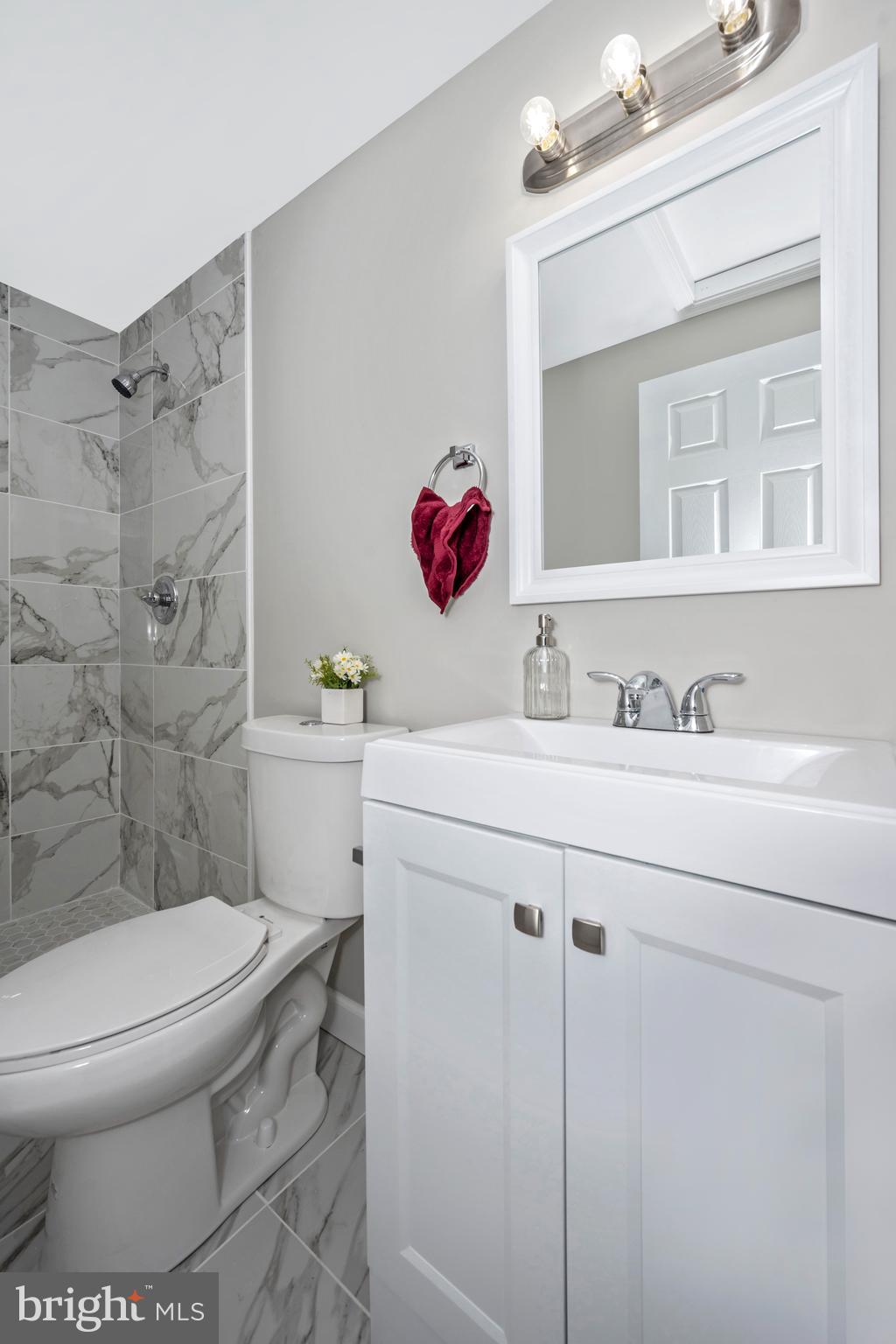 SILVER SPRING CNTRY CLUB - Residential