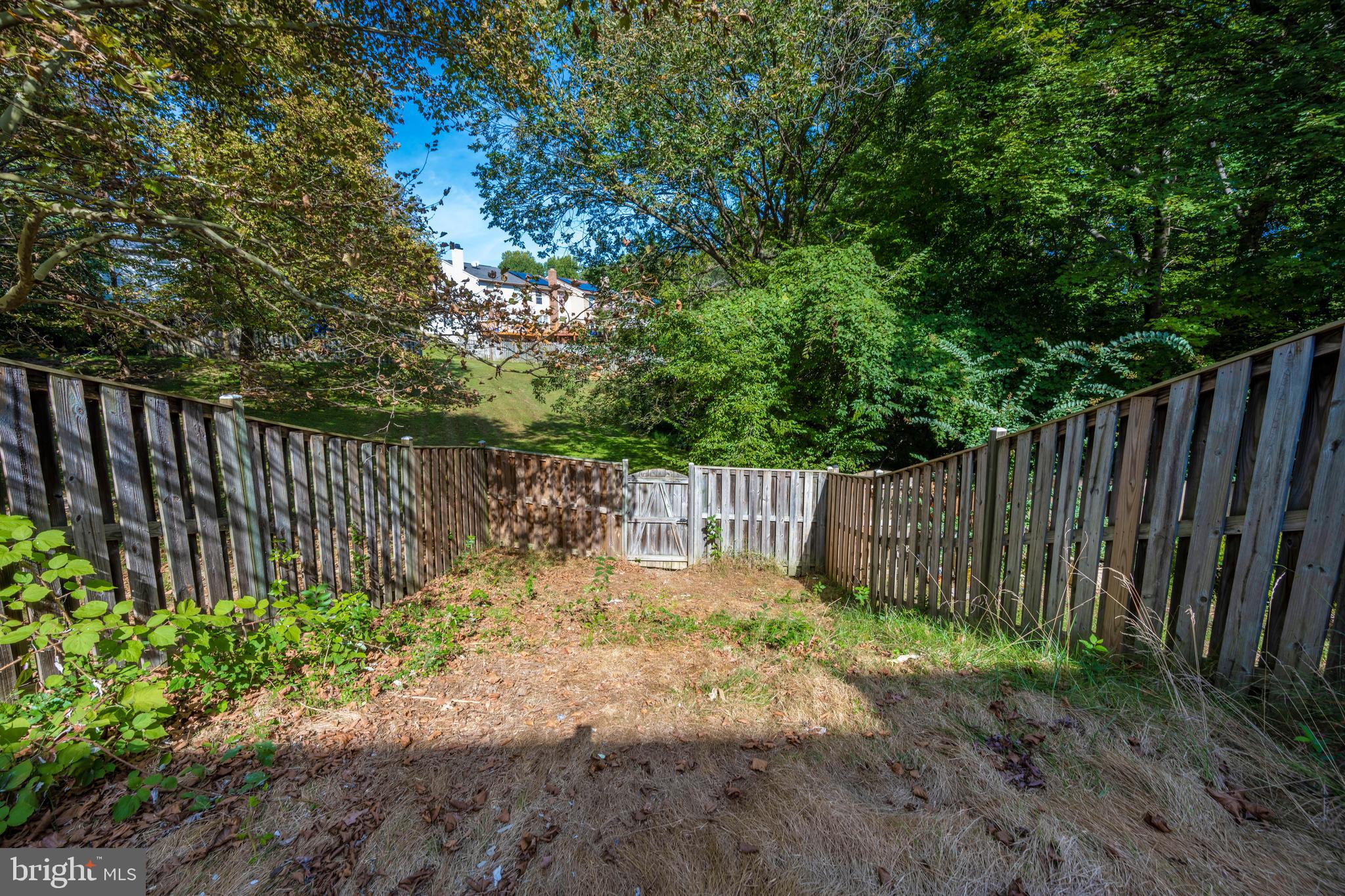 SILVER SPRING CNTRY CLUB - Residential