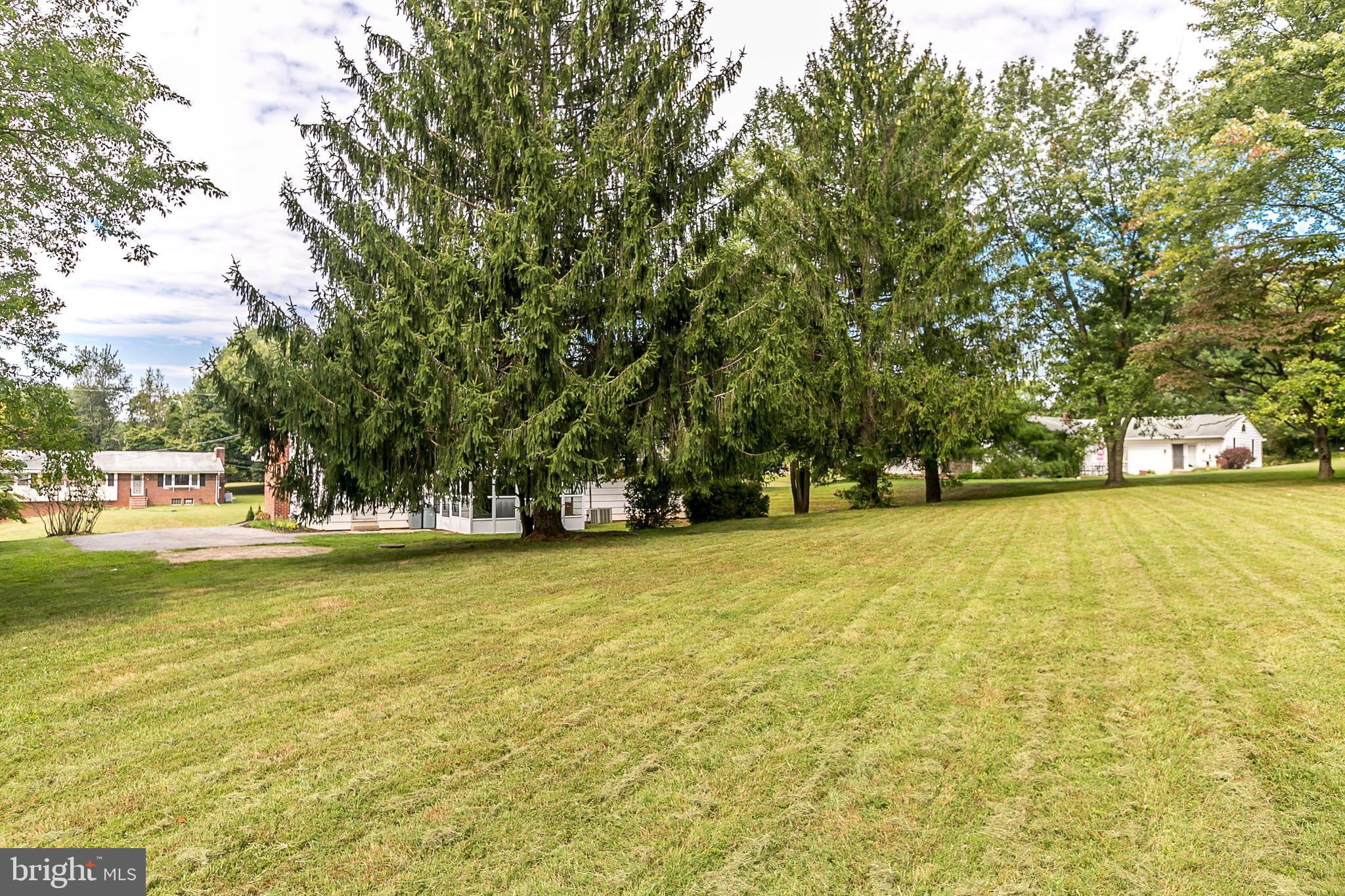 SUNNYBROOK FARMS - Residential