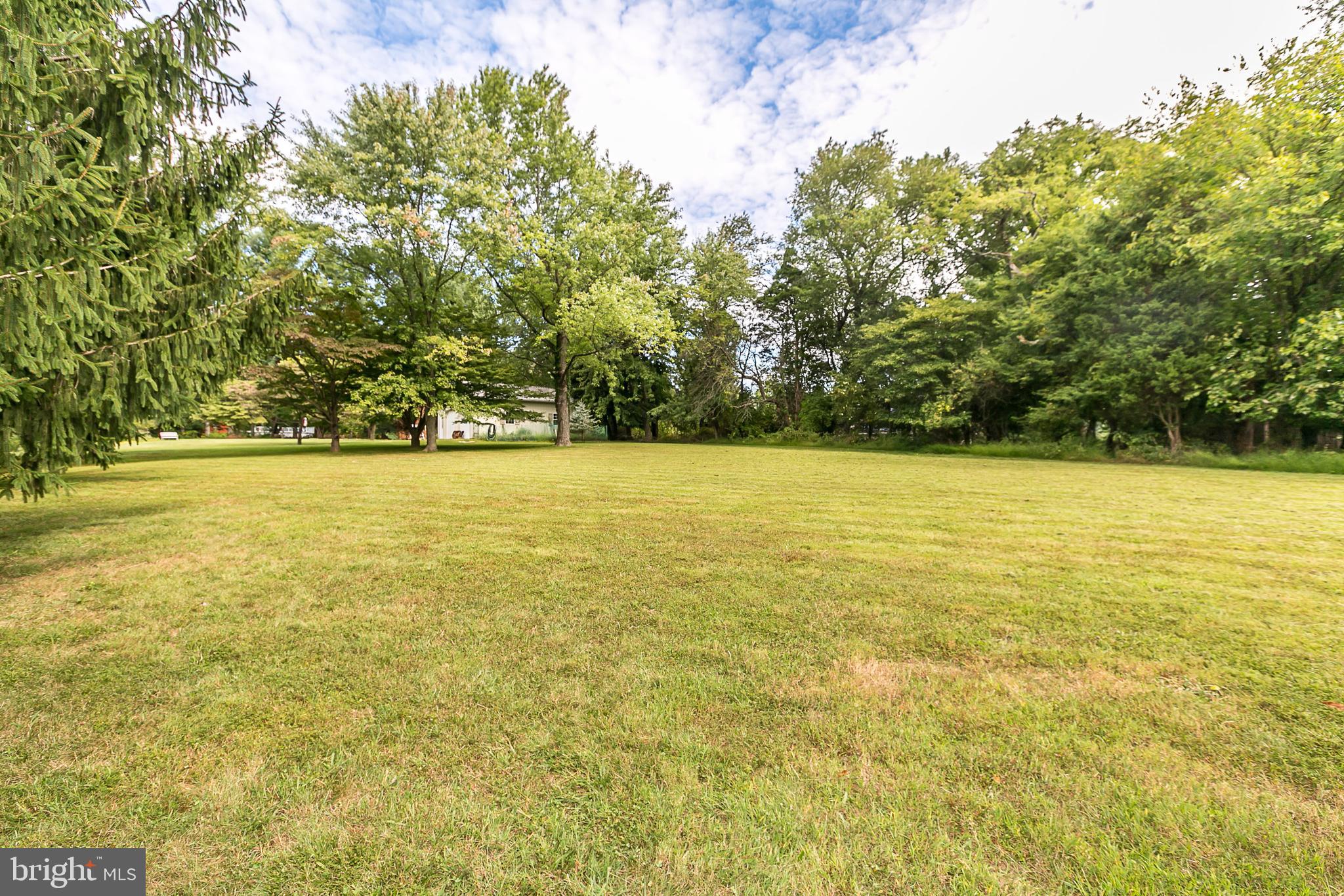 SUNNYBROOK FARMS - Residential