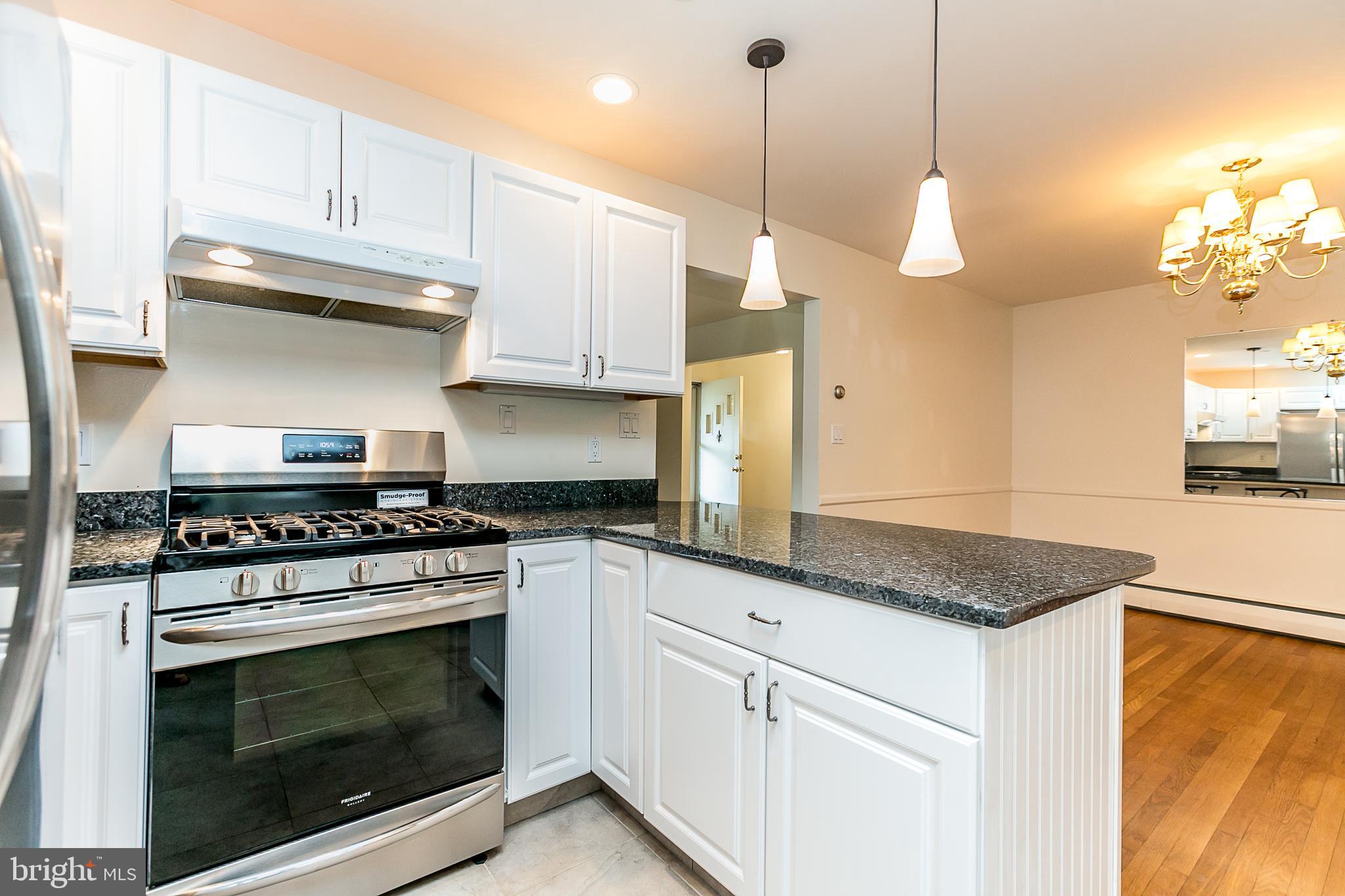 SUNNYBROOK FARMS - Residential