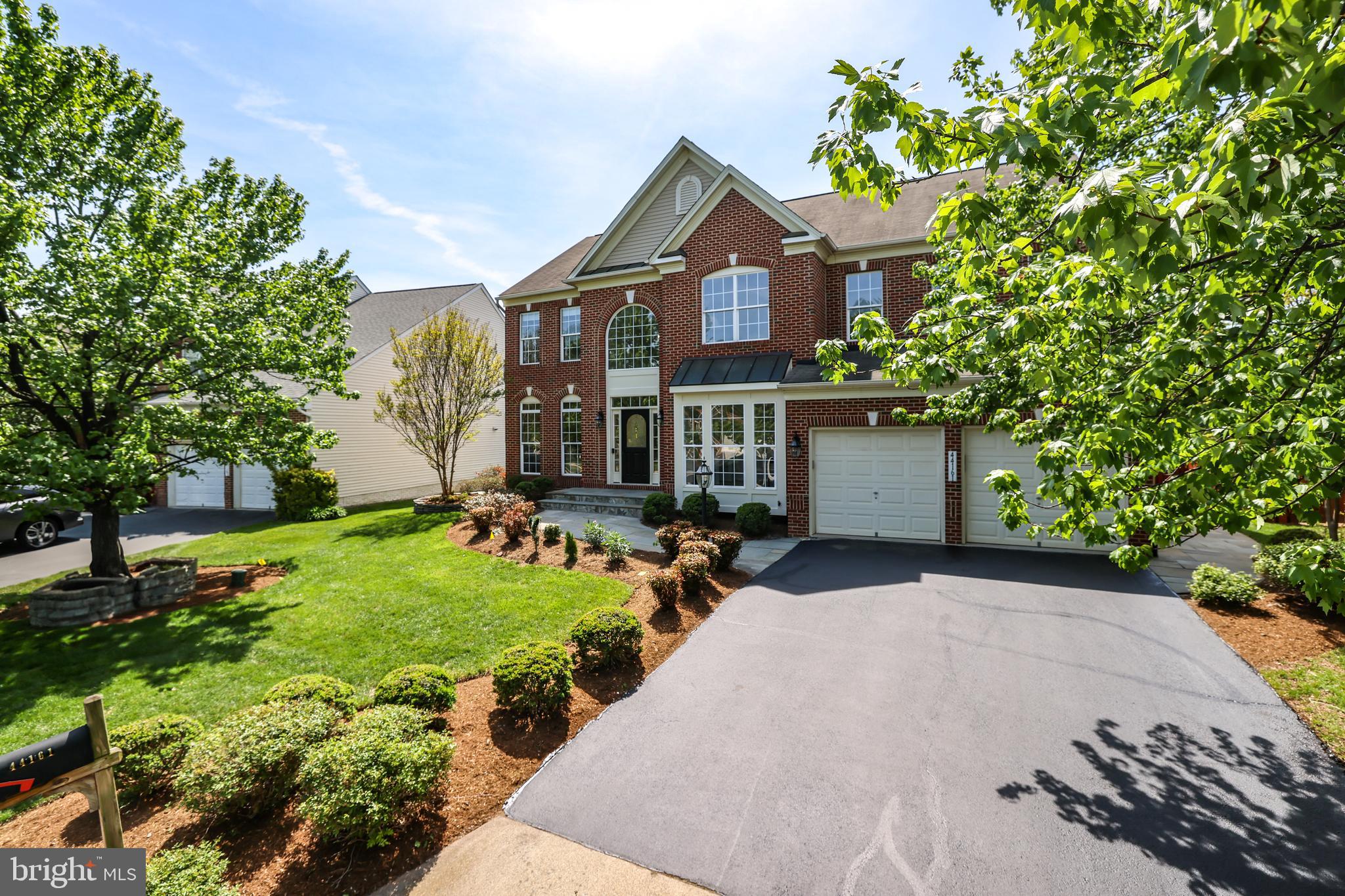 ASHBROOK VILLAGE - Residential