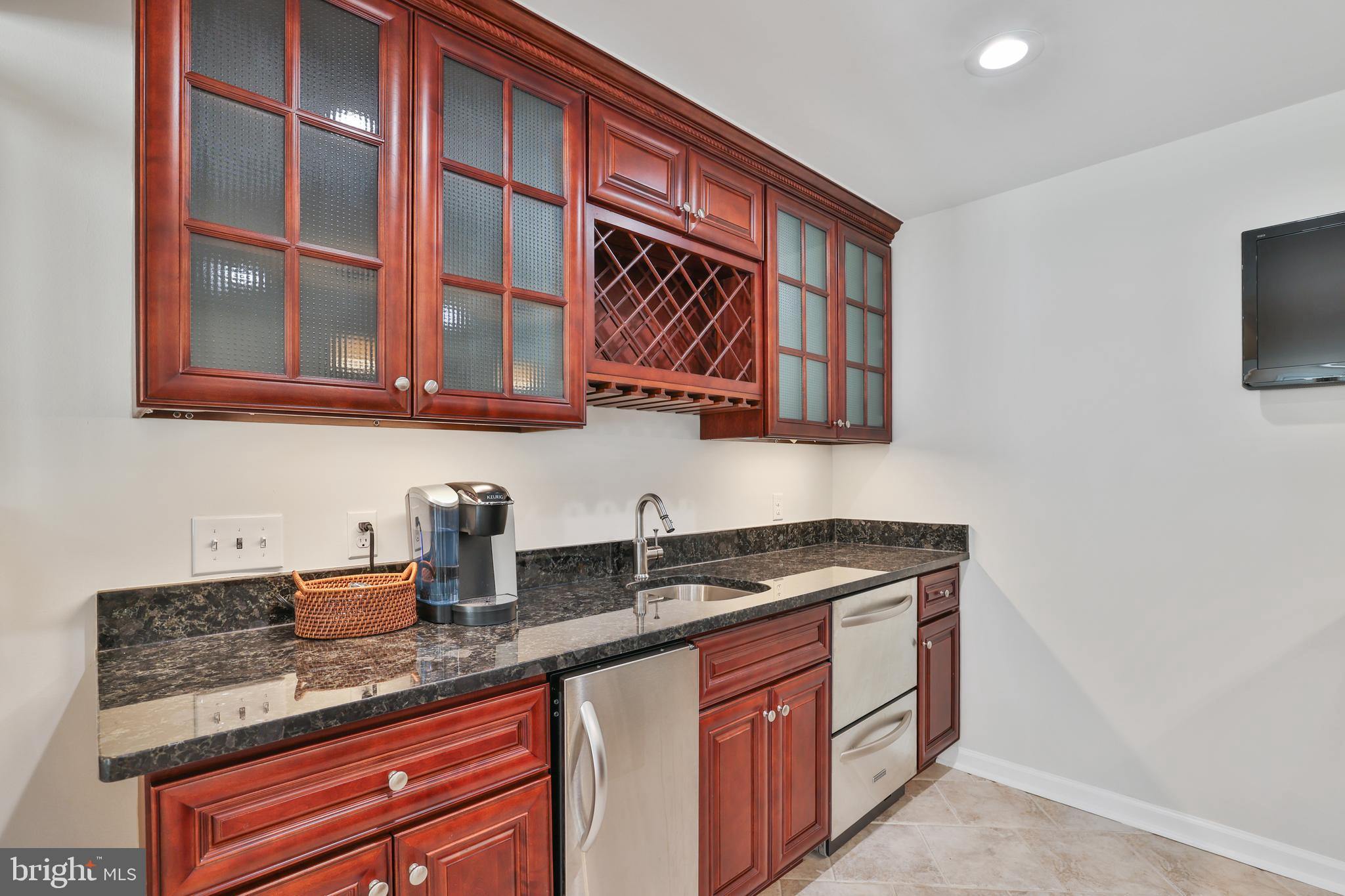 ASHBROOK VILLAGE - Residential