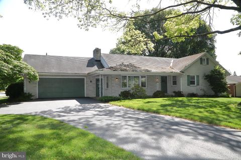 Photo of 235 N SPRUCE ST, ELIZABETHTOWN, PA 17022 (MLS # PALA2035572)