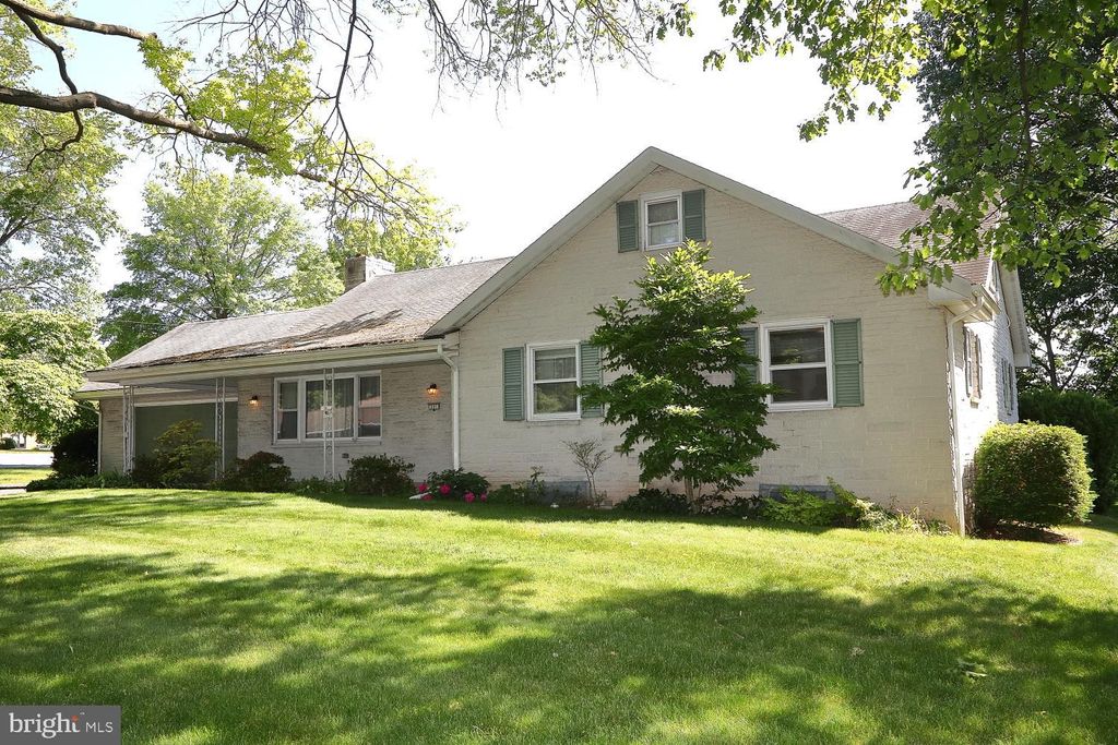 Photo of 235 N SPRUCE ST, ELIZABETHTOWN, PA 17022 (MLS # PALA2035572)