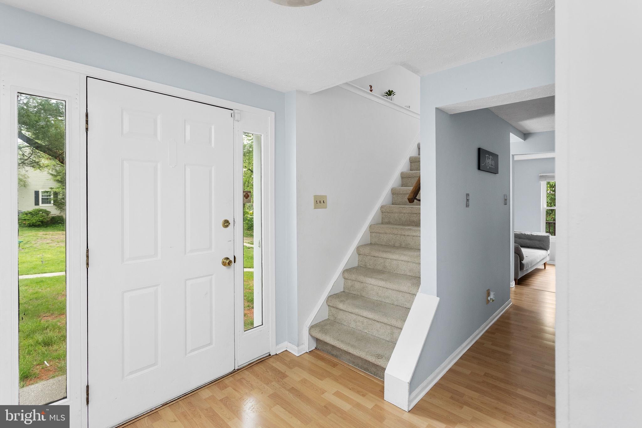 7 WOODLAND COURT