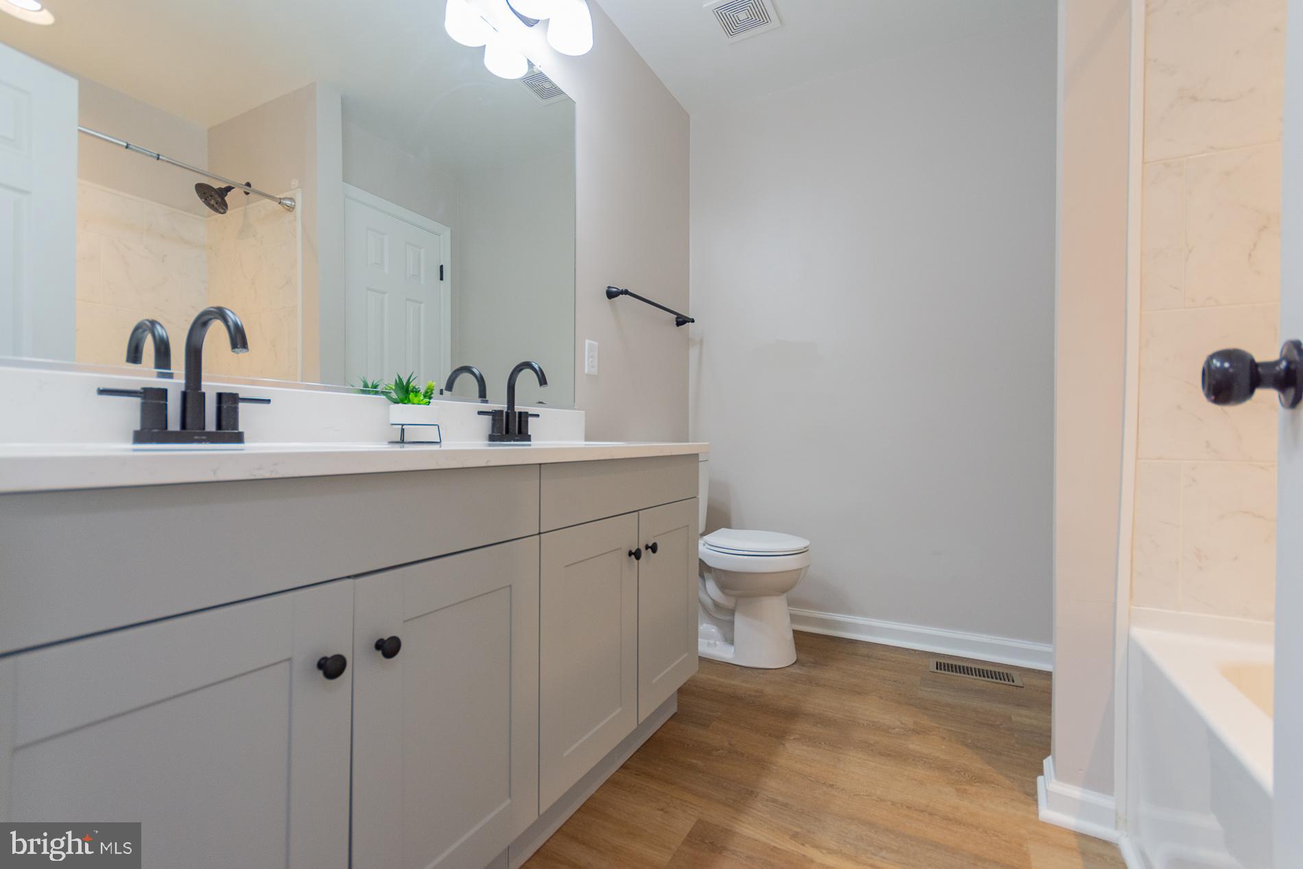 PRENTISS POINT - Residential