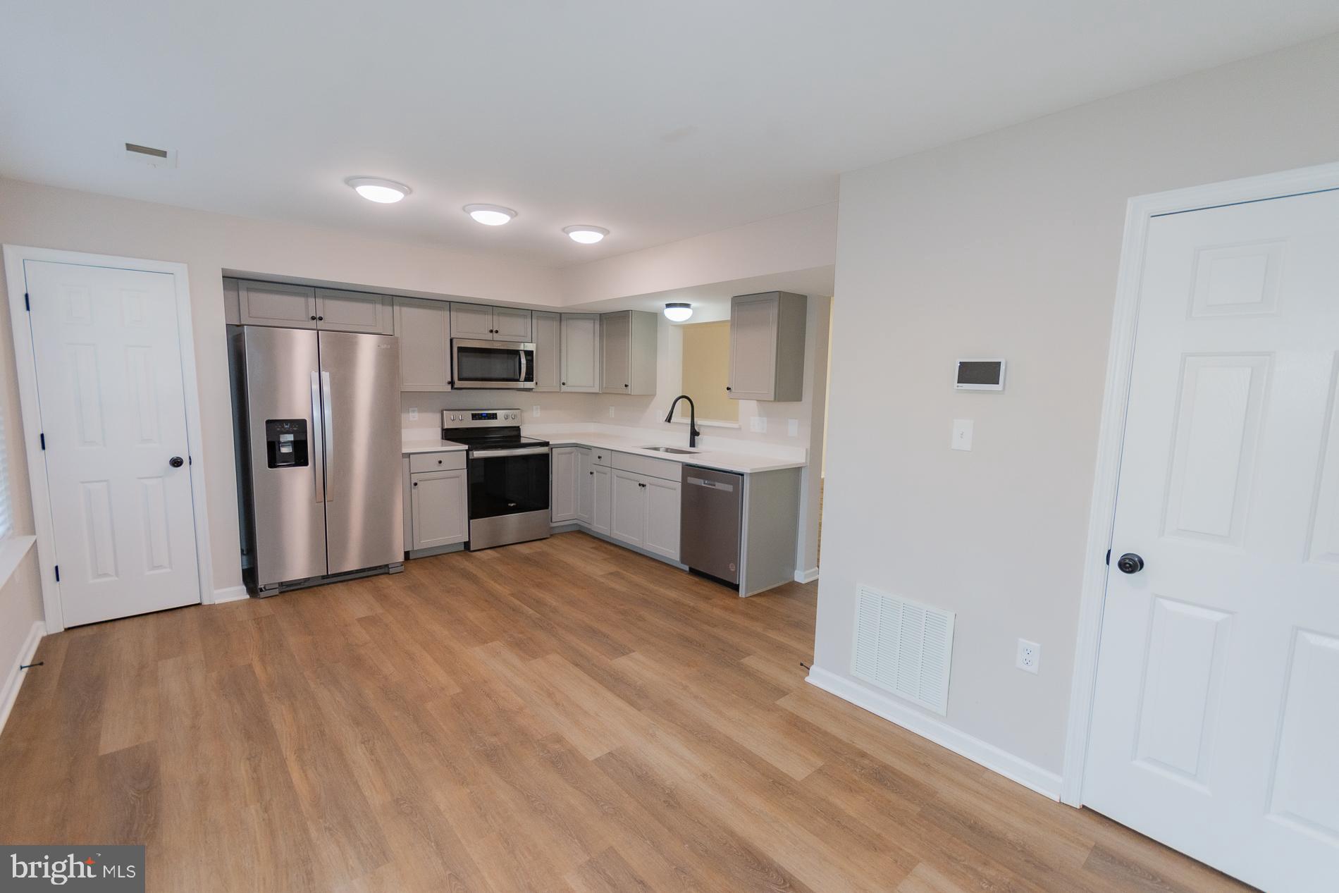 PRENTISS POINT - Residential